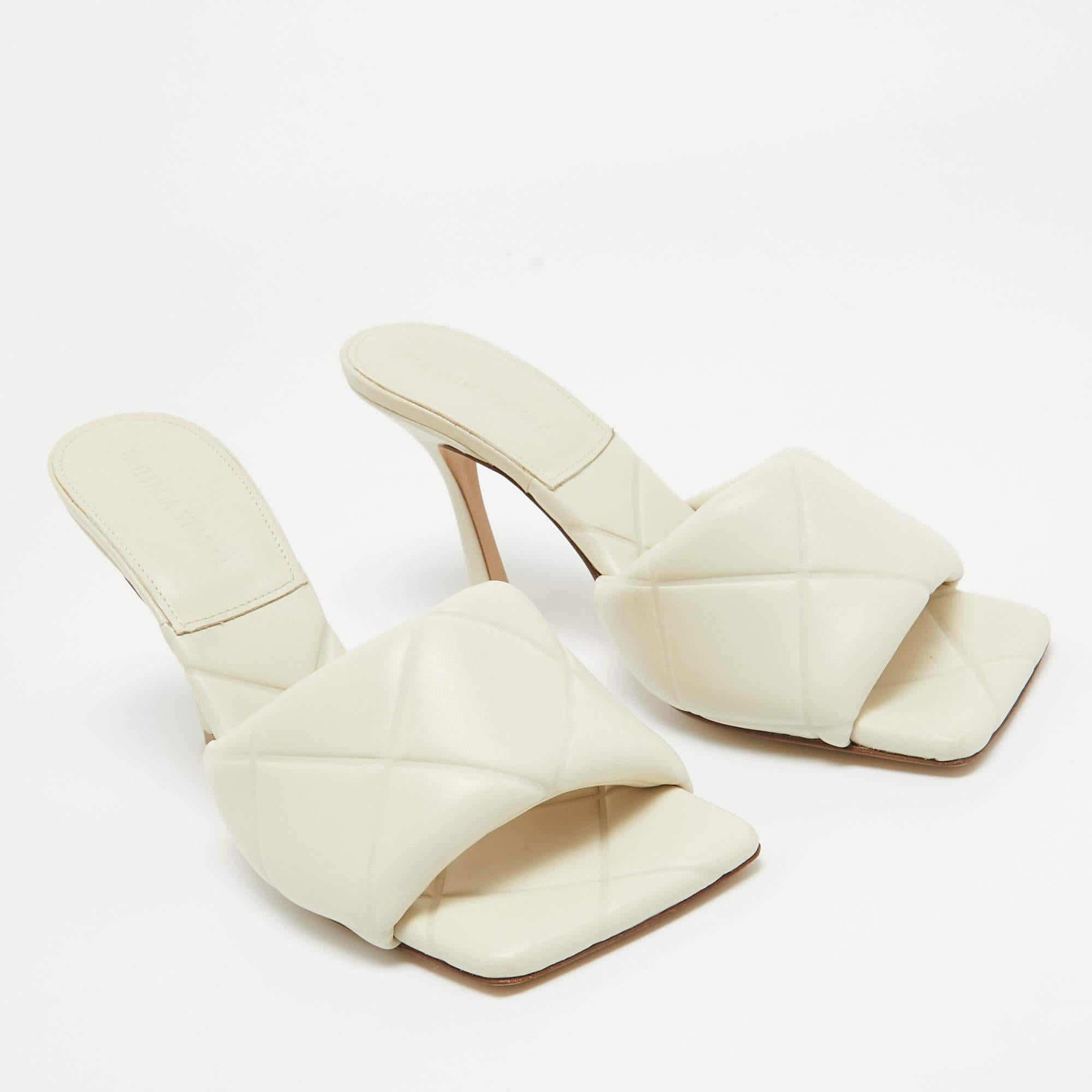 Bottega Veneta Cream Leather Lido Open Toe Slide Sandals Size 39 For Sale 2