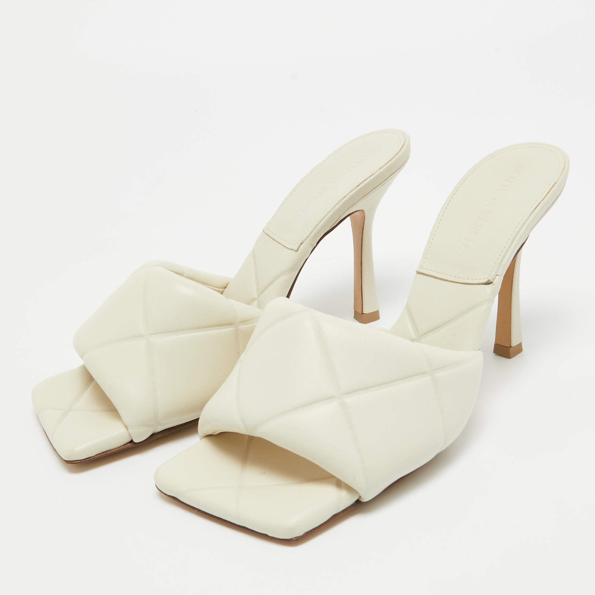 Bottega Veneta Cream Leather Lido Open Toe Slide Sandals Size 39 For Sale 4