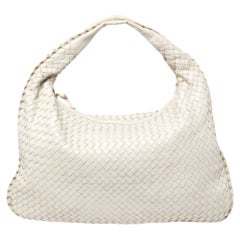 Bottega Veneta Creme Leder Medium Veneta Hobo