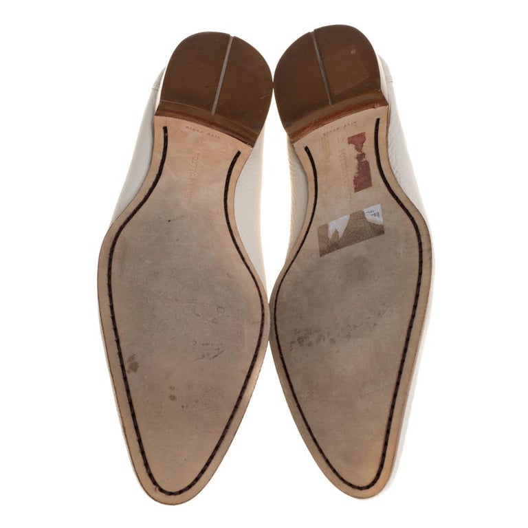 Bottega Veneta Cream Leather Pointed Toe Slip on Loafers Size 41 For ...
