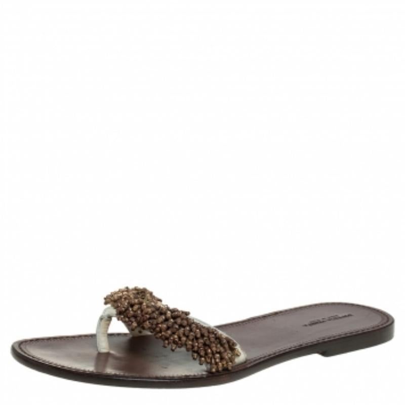 Gray Bottega Veneta Cream Nubuck Leather Embellished Thong Flats Size 39.5 For Sale