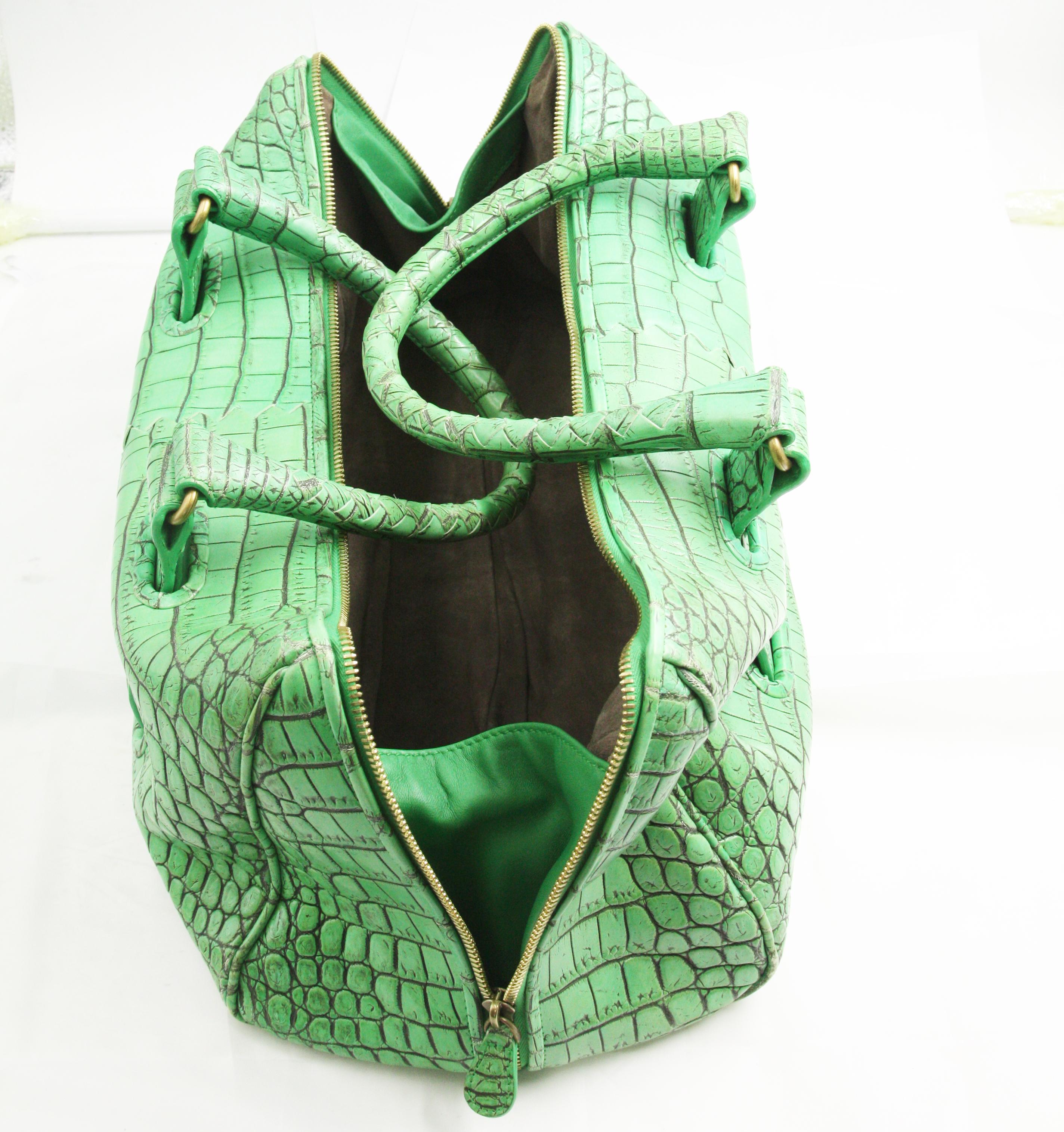 Bottega Veneta Crocodile Skin Green Tote In Good Condition For Sale In New York, NY