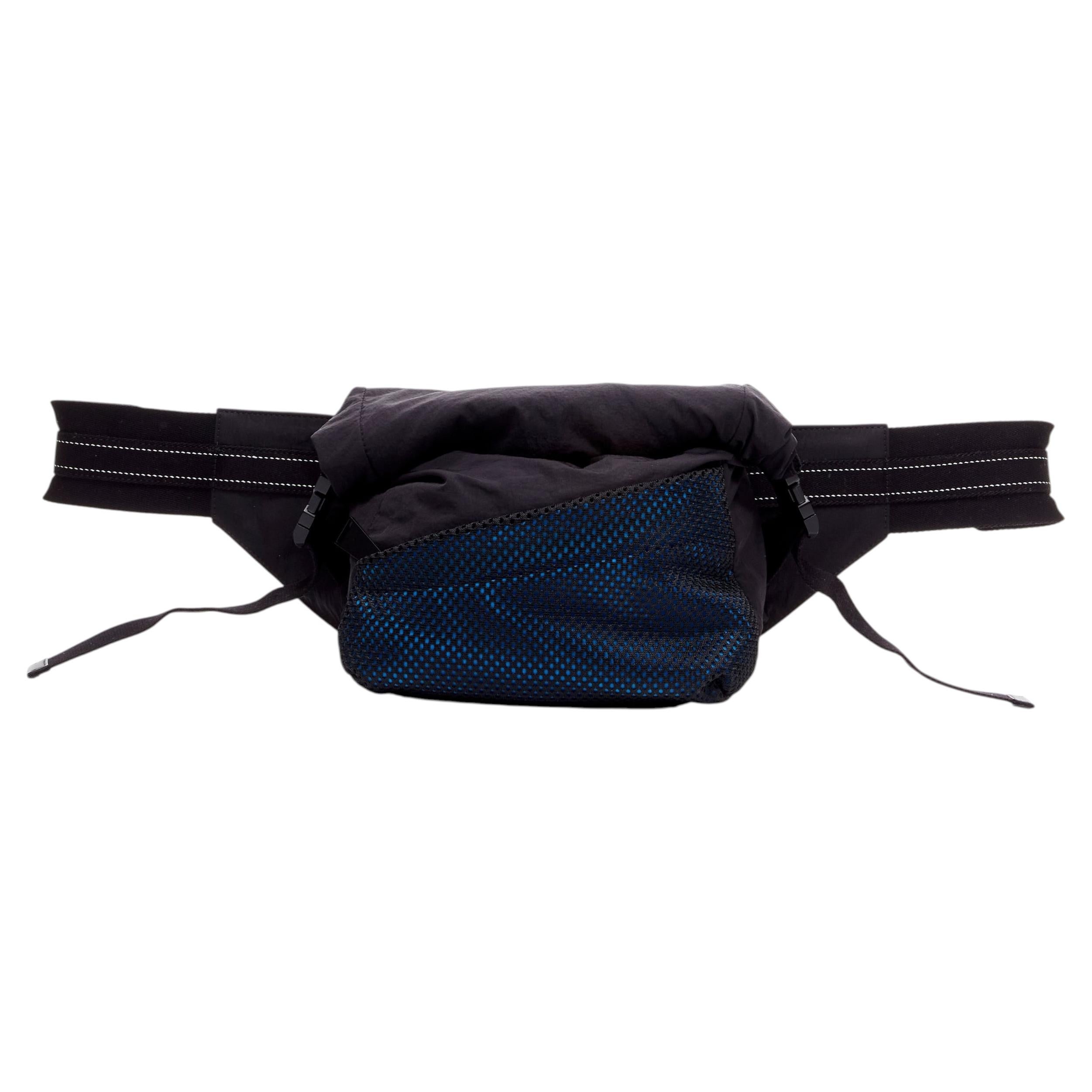 BOTTEGA VENETA Daniel Lee azul negro malla de nailon técnica hebilla cinturón bolso en venta