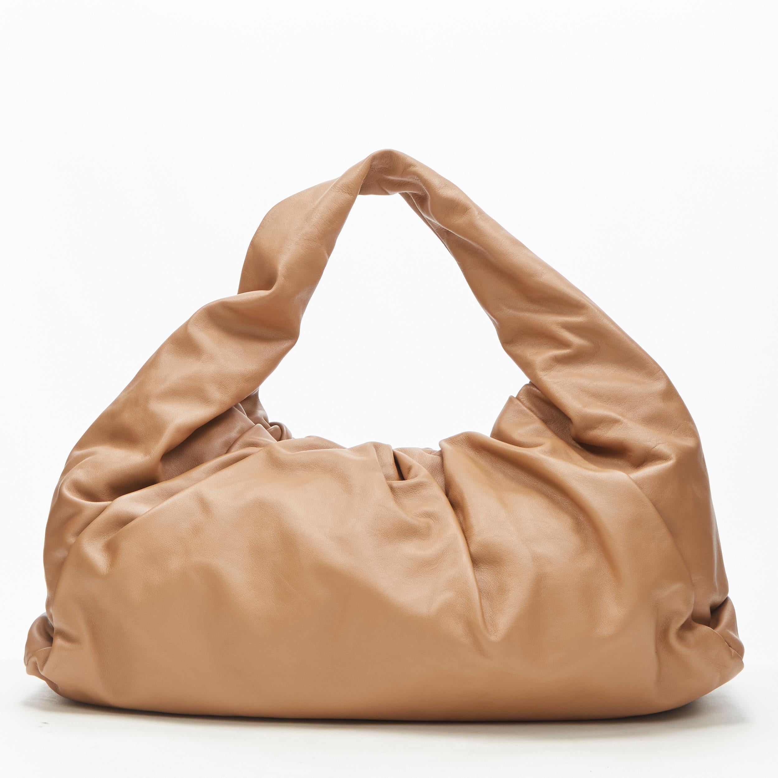 Women's BOTTEGA VENETA Daniel Lee The Shoulder Pouch brown leather gathered hobo bag For Sale