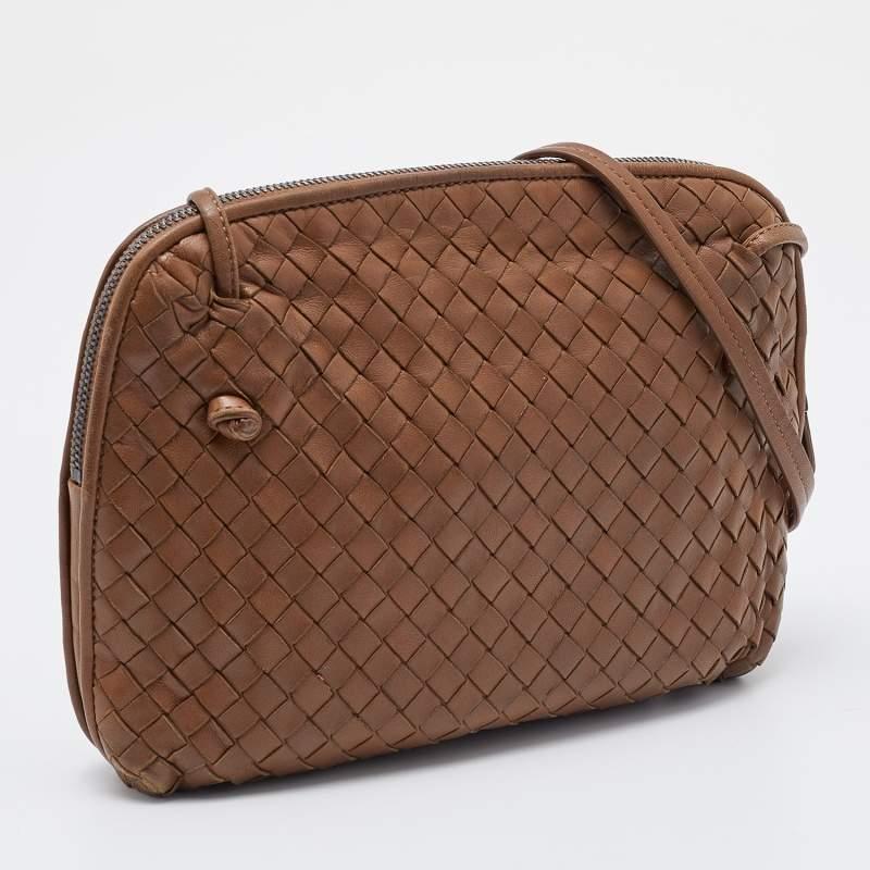 Women's or Men's Bottega Veneta Dark Beige Intrecciato Leather Nodini Crossbody Bag