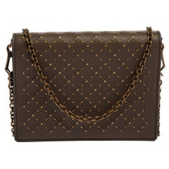 Bottega Veneta: Catena Brieftasche aus dunkelbeigefarbenem Leder an Kette