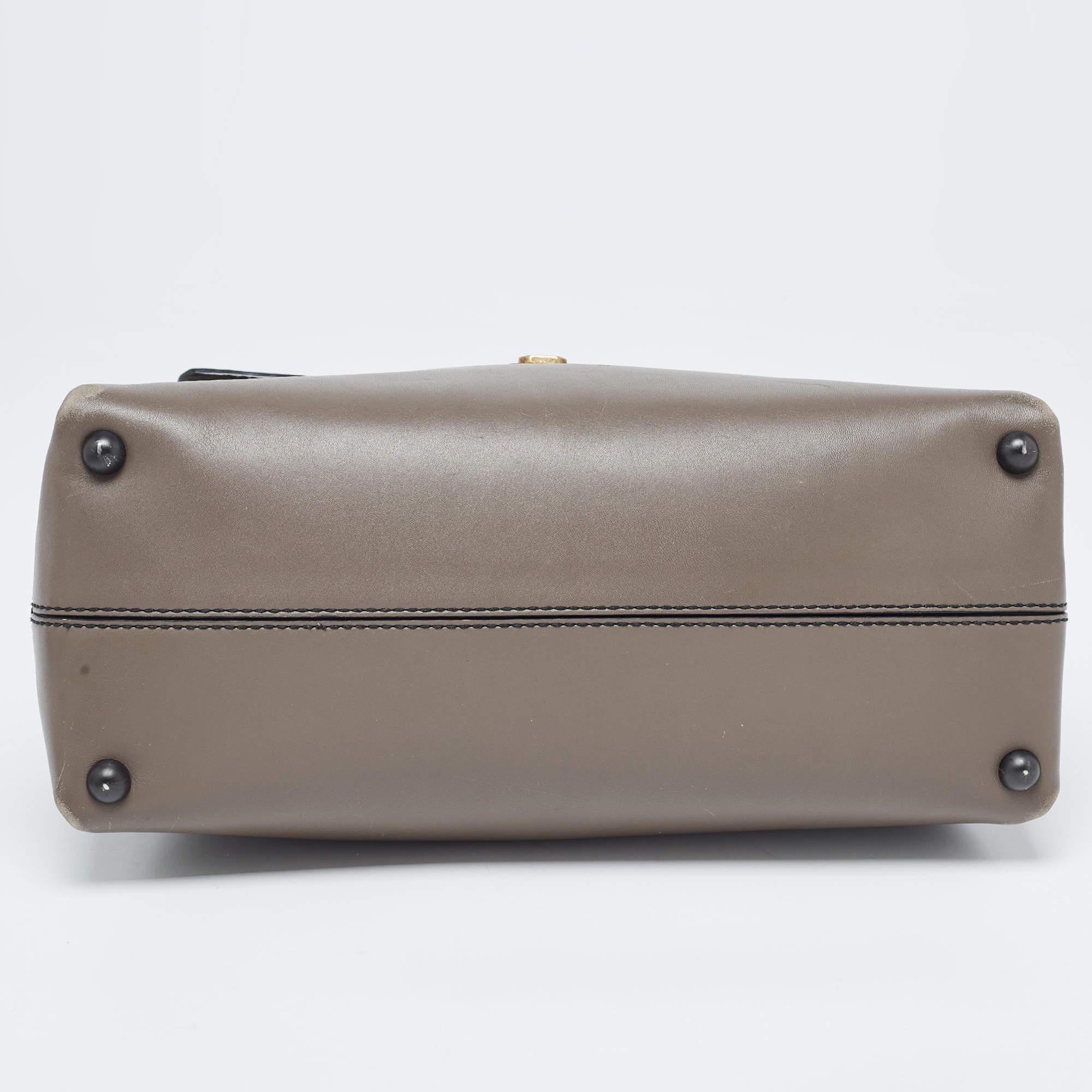 Bottega Veneta Dark Beige Leather Medium Piazza Top Handle Bag For Sale 1