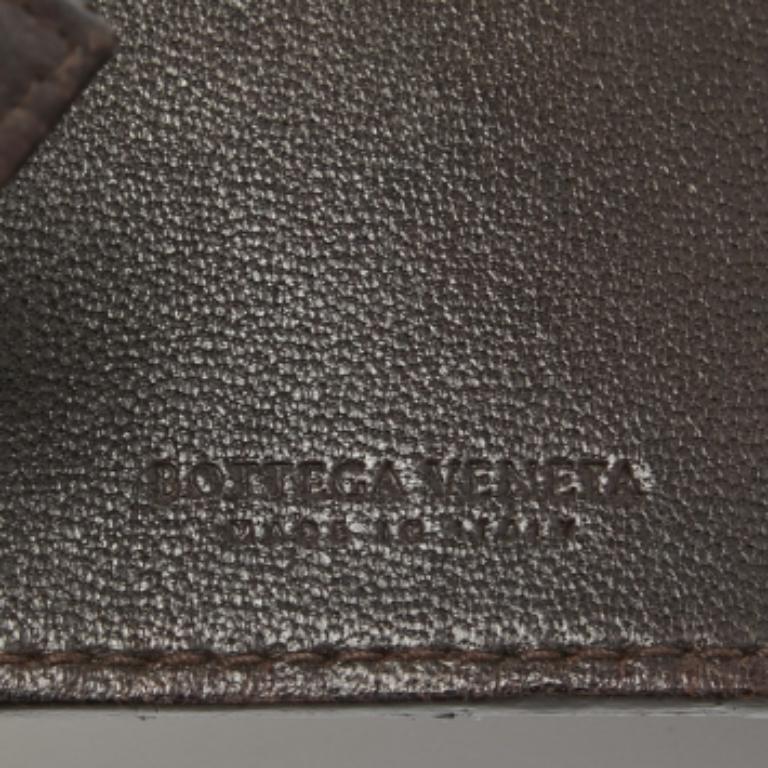 De las mujeres Bottega Veneta Pulsera Envolvente de Doble Hebilla de Cuero Intrecciato Marrón Oscuro en venta