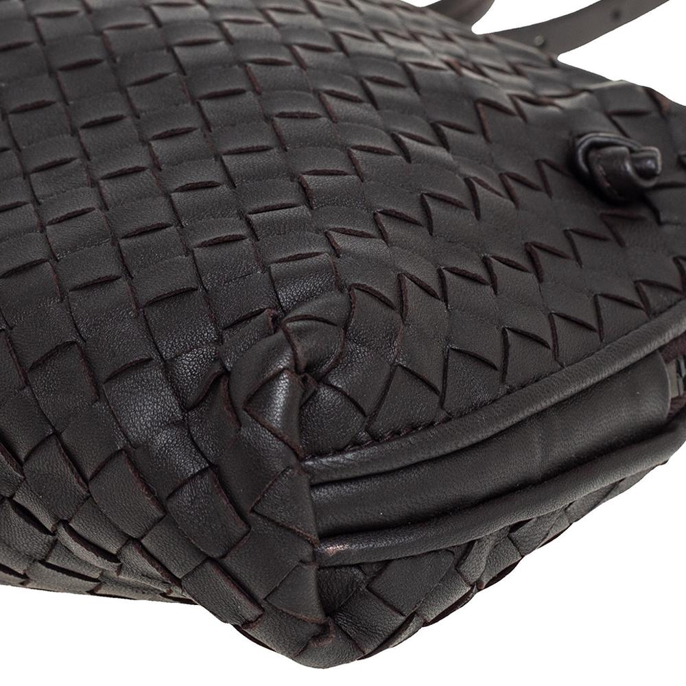 Bottega Veneta Dark Brown Intrecciato Leather Nodini Crossbody Bag In Good Condition In Dubai, Al Qouz 2