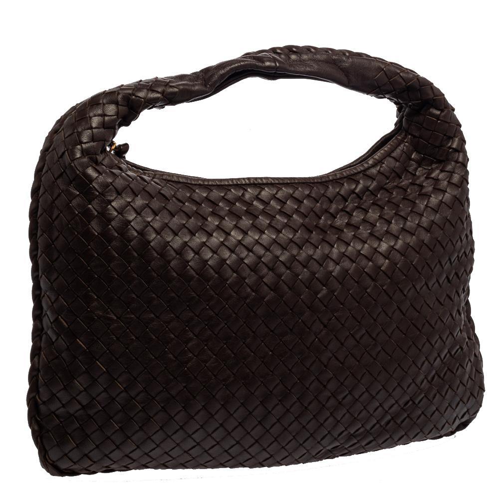 Bottega Veneta Dark Brown Intrecciato Leather Small Veneta Hobo In Fair Condition In Dubai, Al Qouz 2