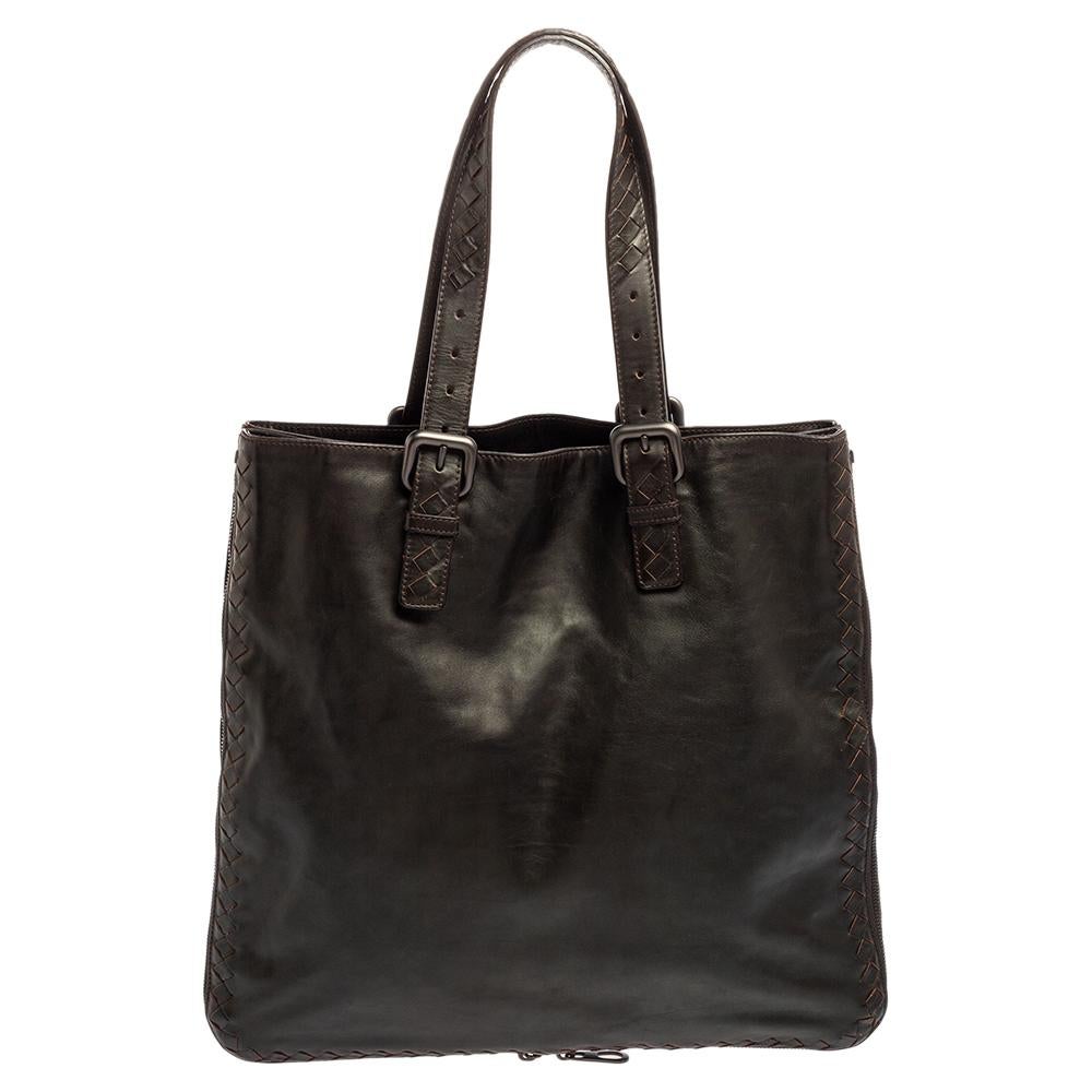 Bottega Veneta Dark Brown Intrecciato Trim Leather Expandable Tote For Sale 4