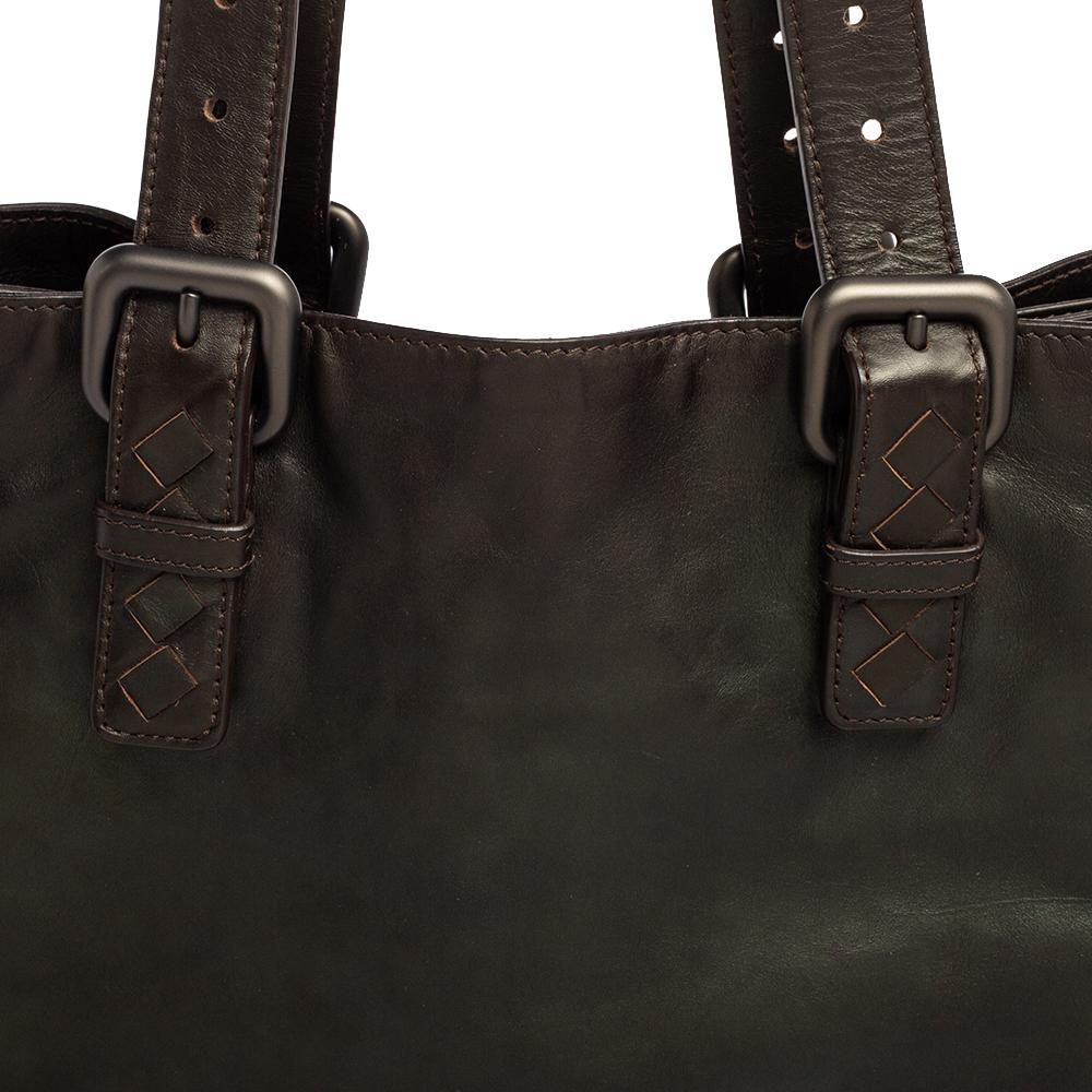 Women's Bottega Veneta Dark Brown Intrecciato Trim Leather Expandable Tote For Sale