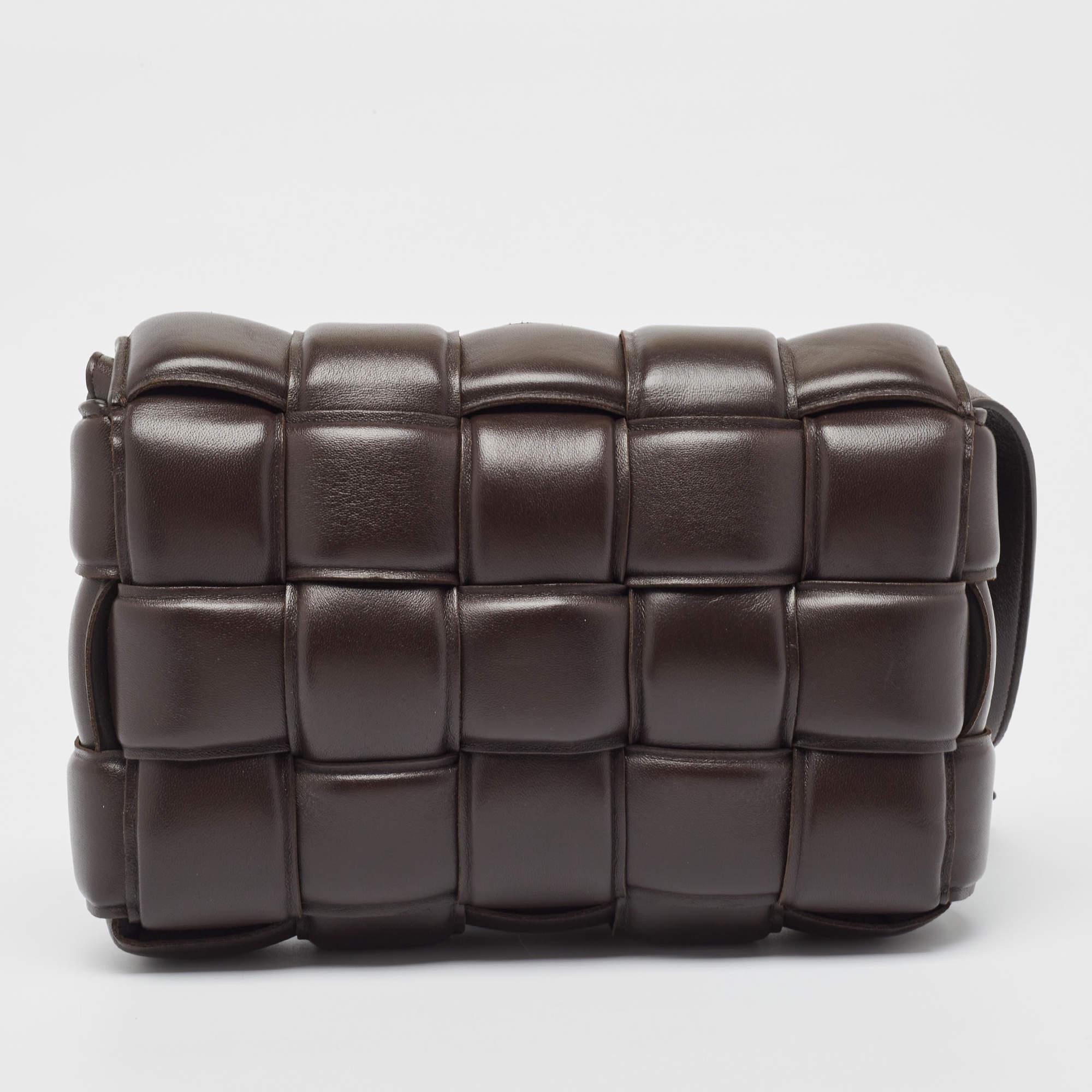 Bottega Veneta Dark Brown Padded Leather Cassette Shoulder Bag For Sale 7