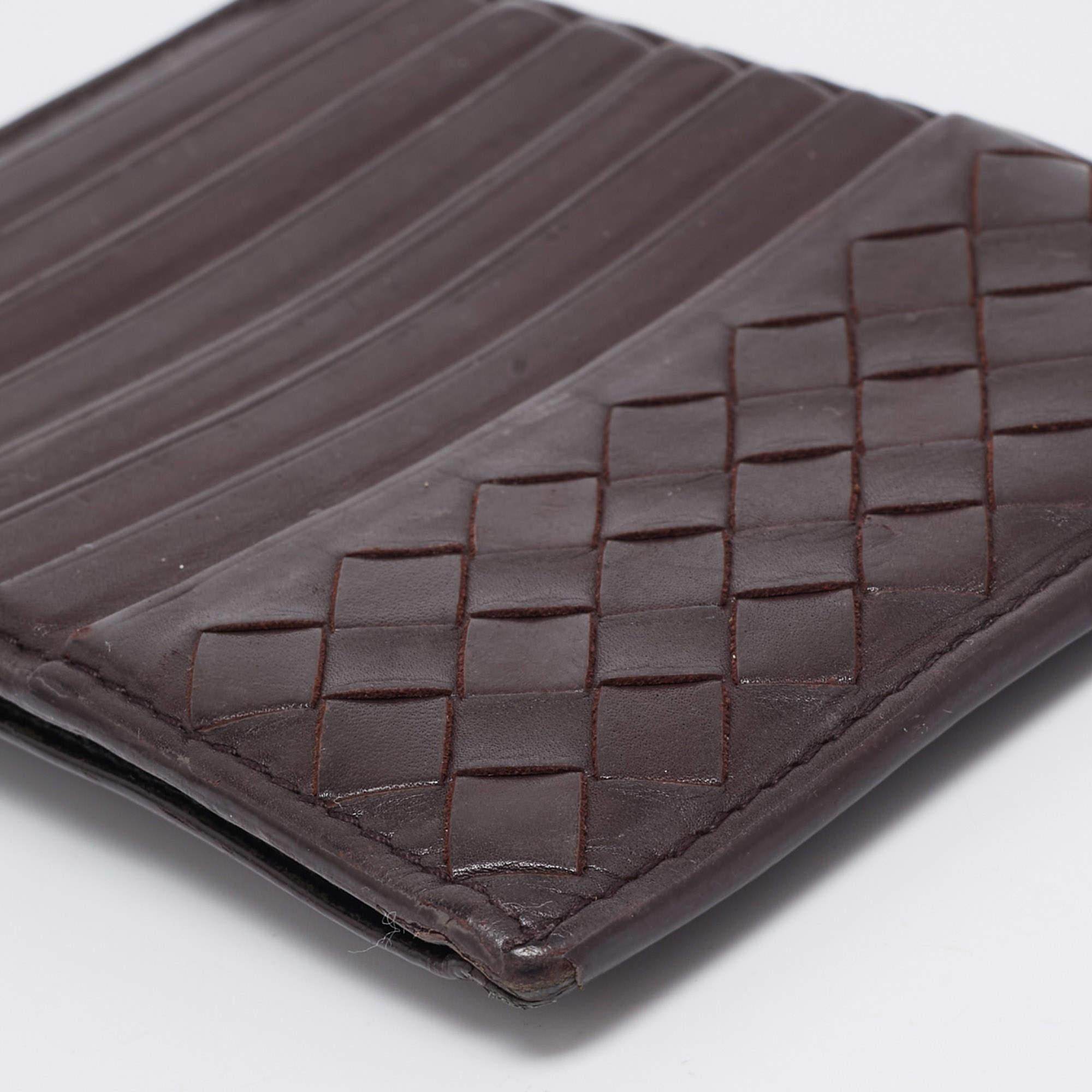 Bottega Veneta Portacarte con zip in pelle Intrecciato Borgogna Scuro in vendita 4