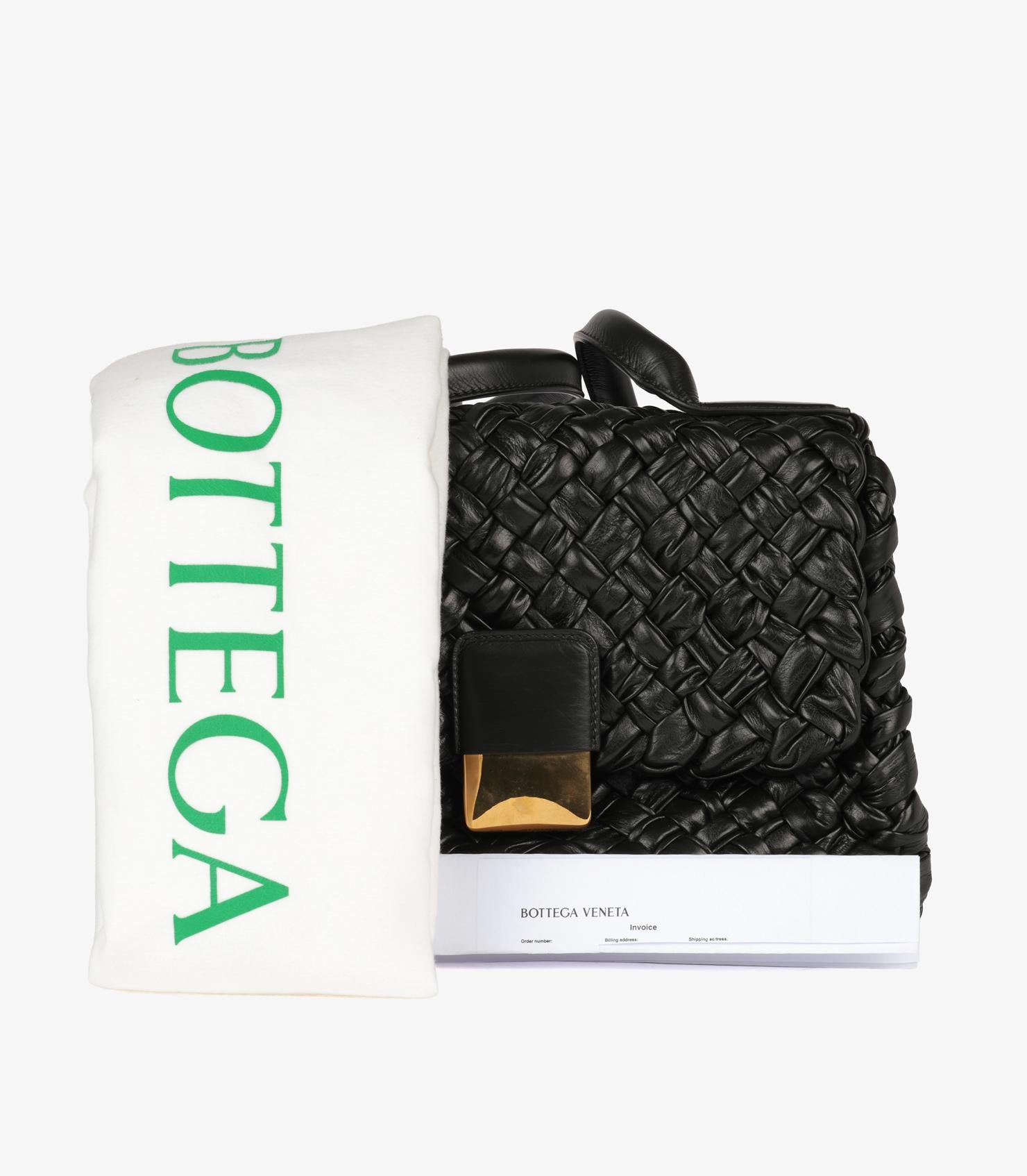 Bottega Veneta Cuir de veau Intrecciato vert foncé Medium Desiree en vente 5