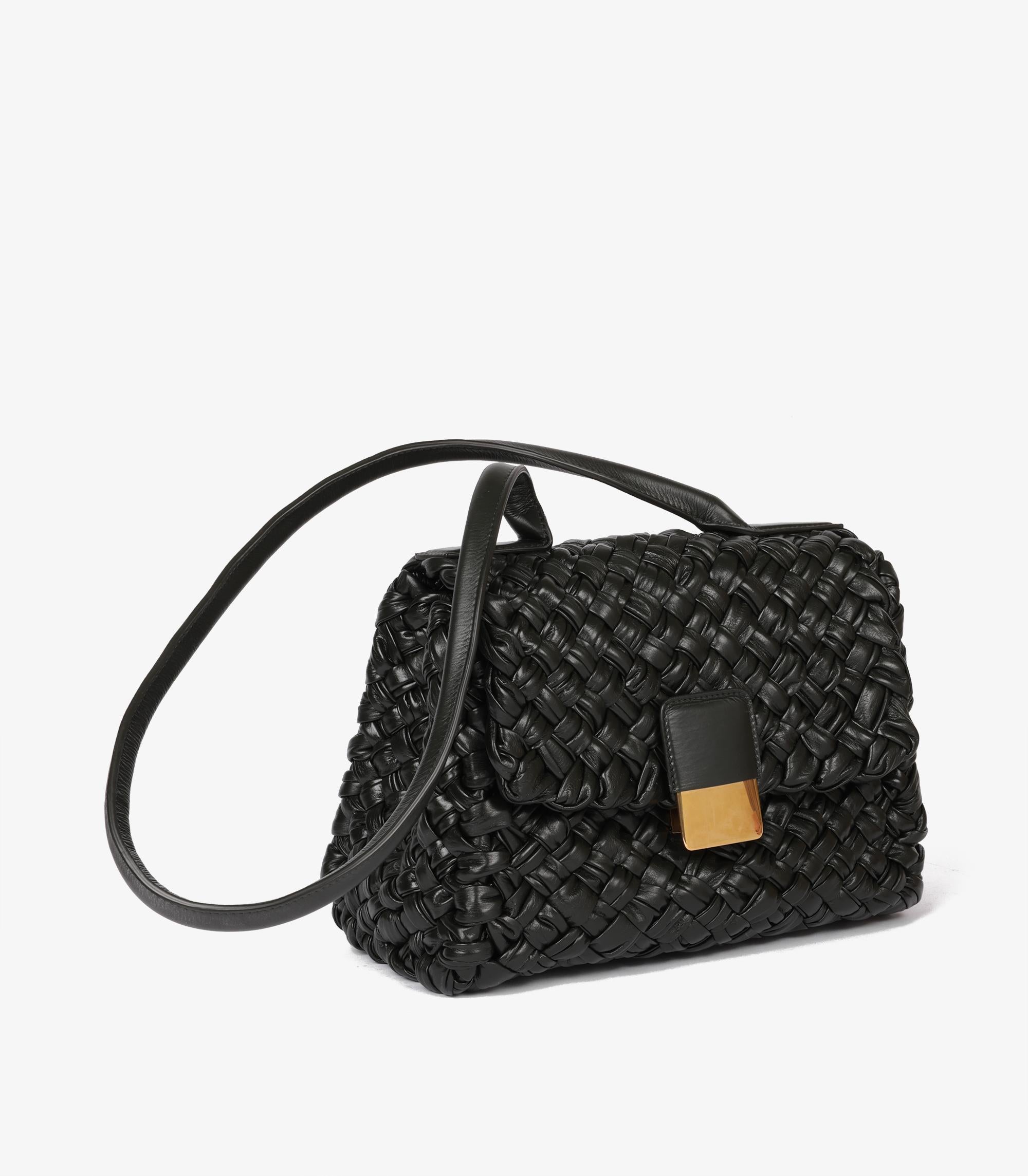 Noir Bottega Veneta Cuir de veau Intrecciato vert foncé Medium Desiree en vente