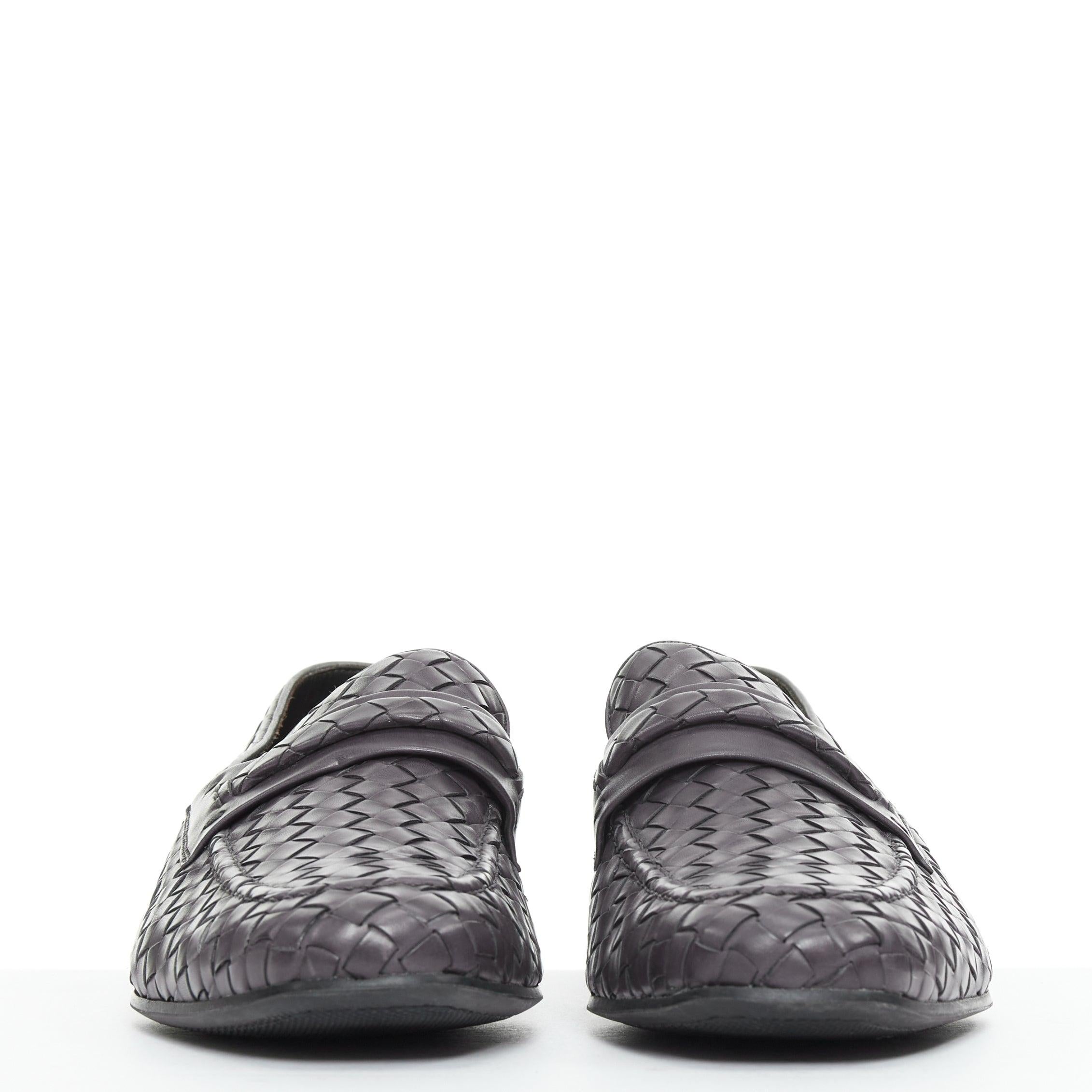 BOTTEGA VENETA cuero gris oscuro intrecciato tejido mocasines zapatos EU41 en Bueno estado para la venta en Hong Kong, NT