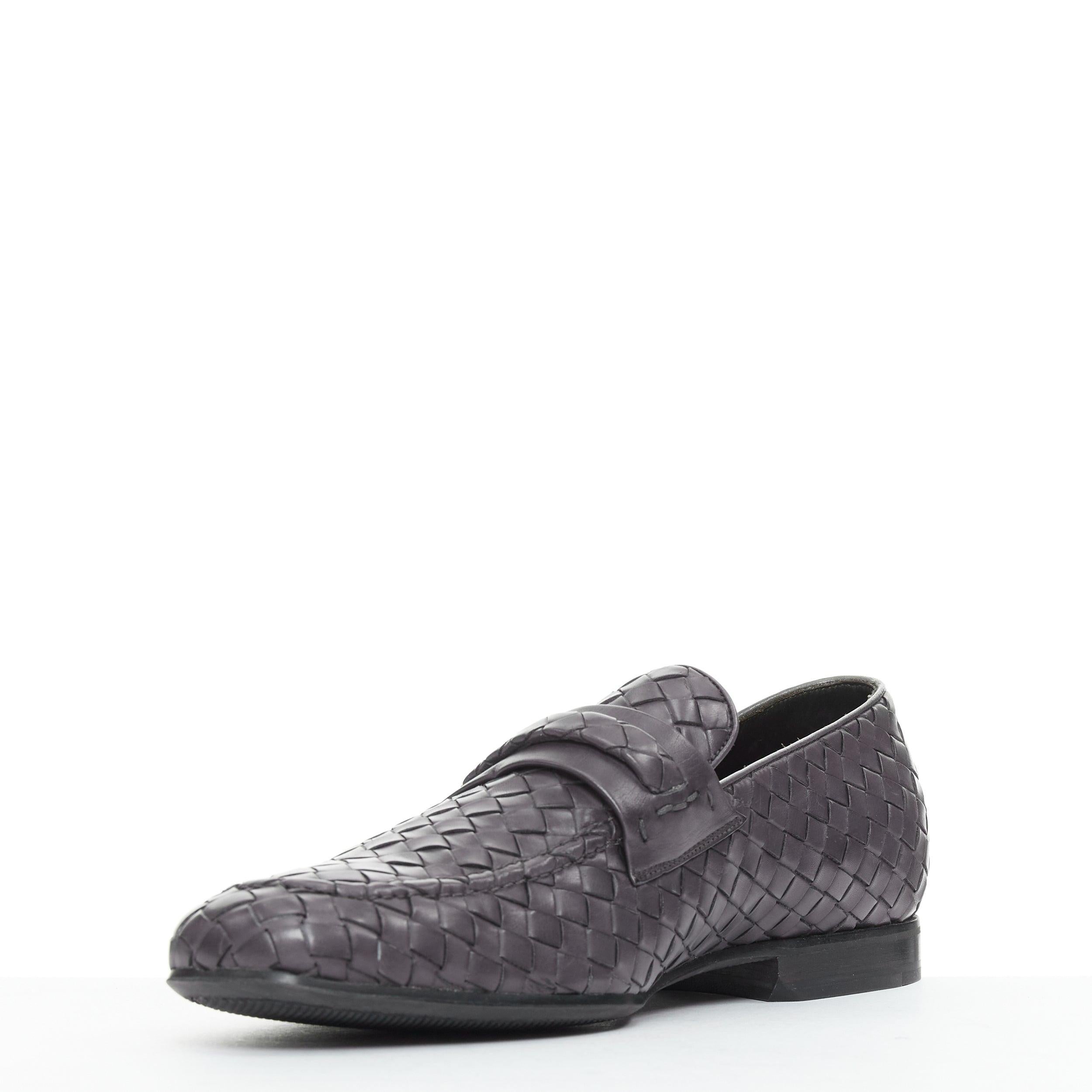 De los hombres BOTTEGA VENETA cuero gris oscuro intrecciato tejido mocasines zapatos EU41 en venta