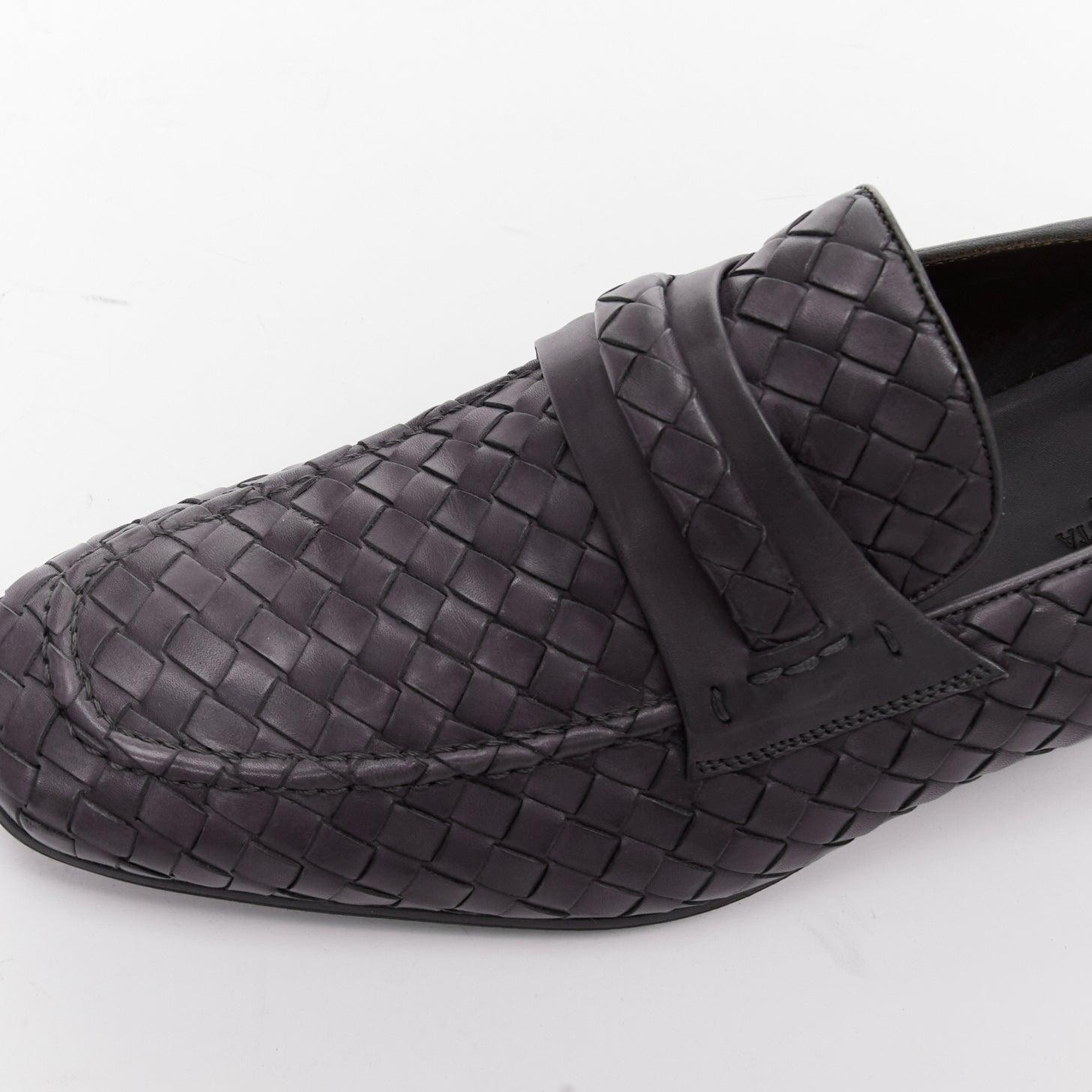 BOTTEGA VENETA cuero gris oscuro intrecciato tejido mocasines zapatos EU41 en venta 3