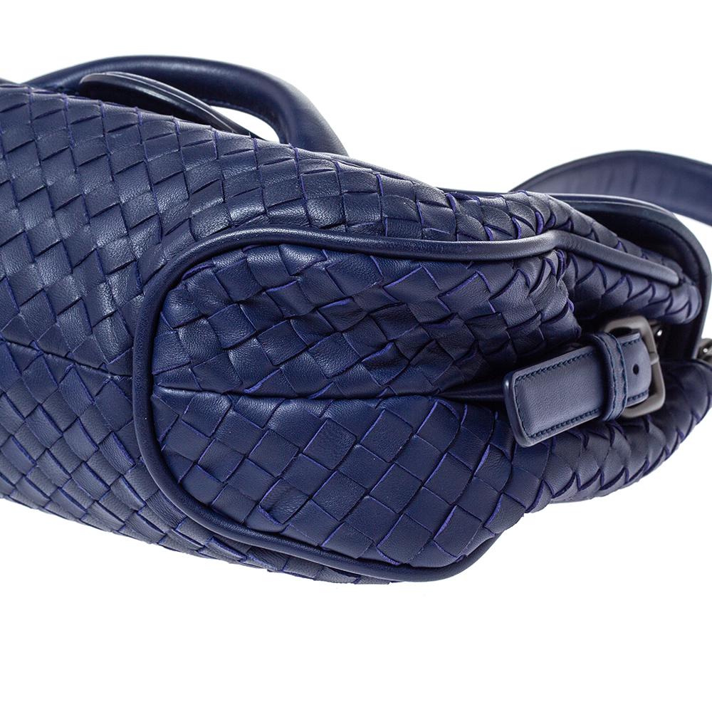 Bottega Veneta Dark Purple Leather Rialto Shoulder Bag In Good Condition In Dubai, Al Qouz 2