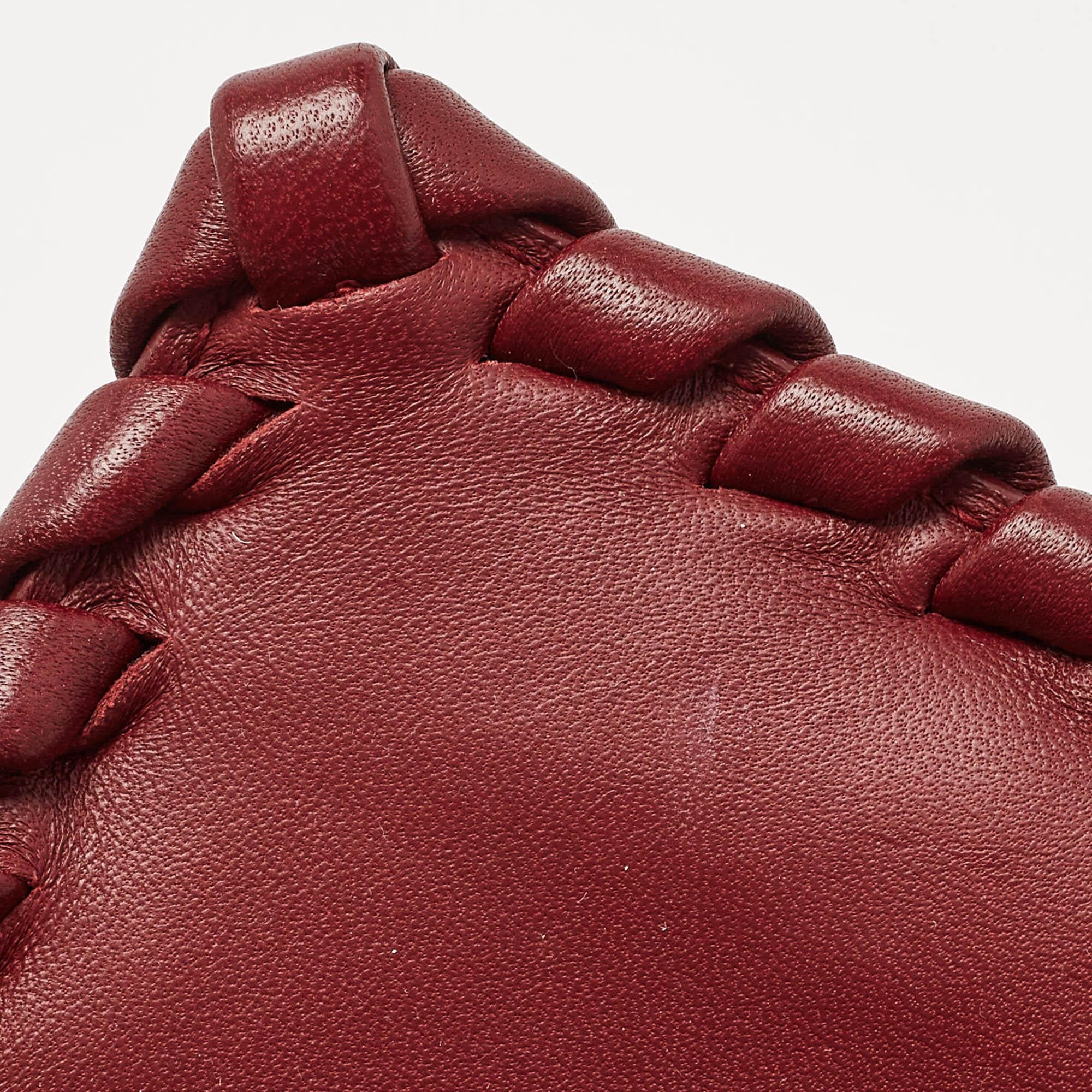 Bottega Veneta Dark Red Intrecciato Leather Small Olimpia Shoulder Bag In Good Condition For Sale In Dubai, Al Qouz 2