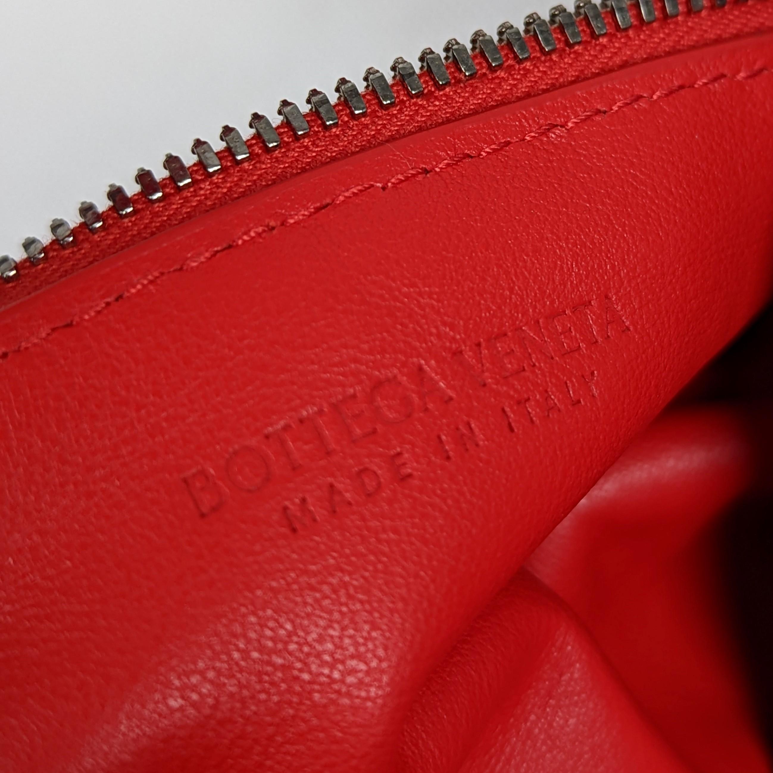 Bottega Veneta Double Knot leather handbag For Sale 8