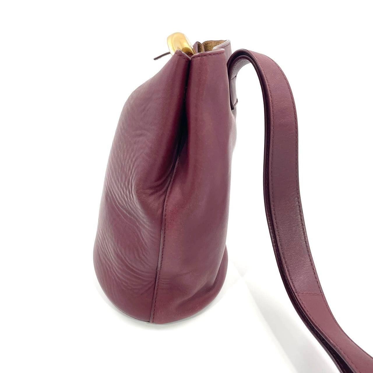 Bottega Veneta Drop Burgundy calfskin leather Gold Hardware Wristlet Clutch For Sale 3