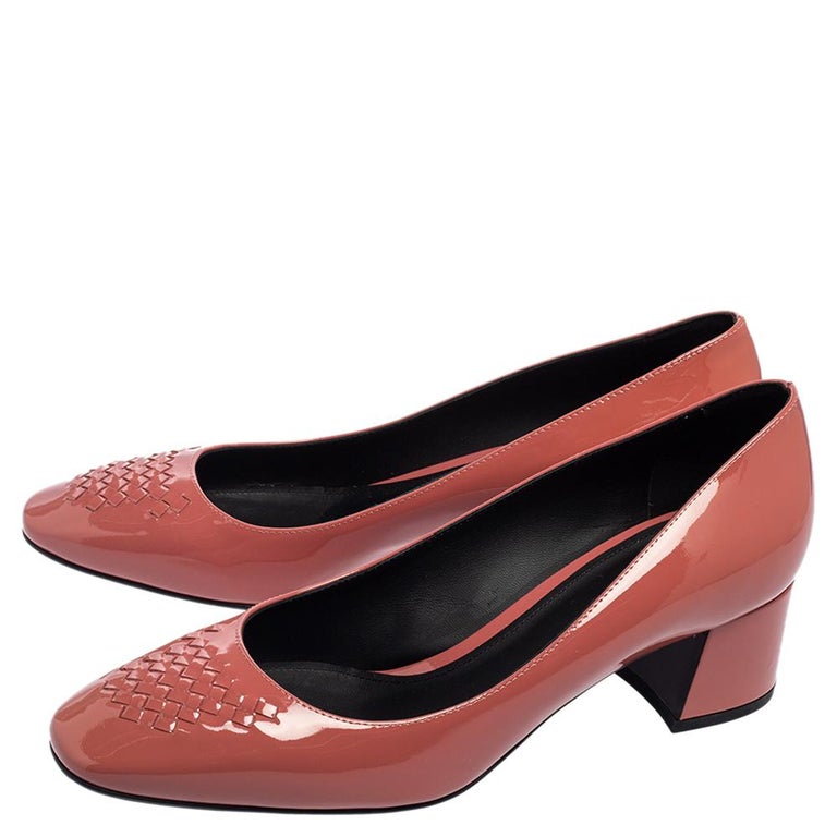 Bottega Veneta Dusty Pink Patent Leather Intrecciato Block Heel Pumps Size  37.5 For Sale at 1stDibs