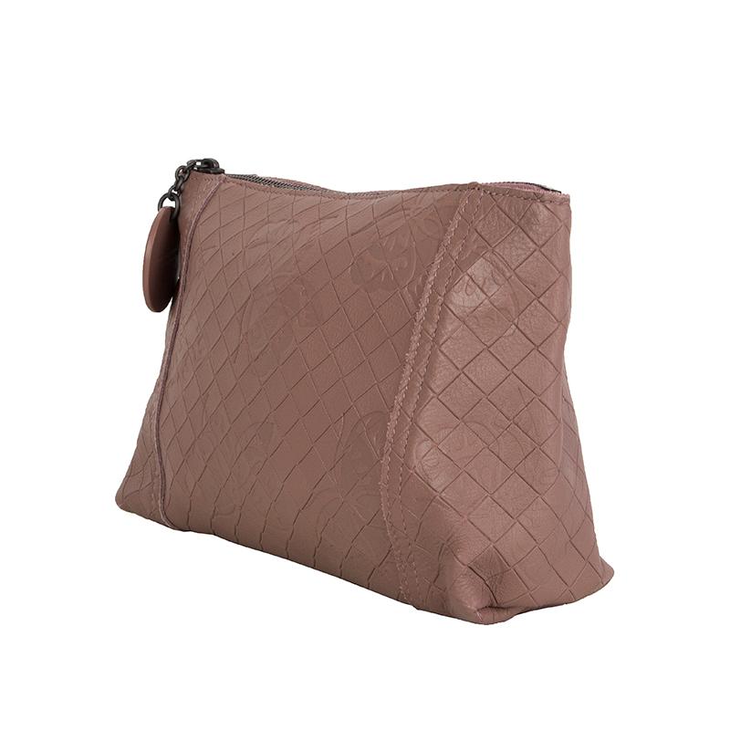 Bottega Veneta 'Mirage Papillon' pouch in dusty rose embossed Intrecciomirage papillon leather. Can be worn as a clutch, pouch or vanity case. Has been carried with some darkening on the corners. Overall in excellent condition.

Height 13cm