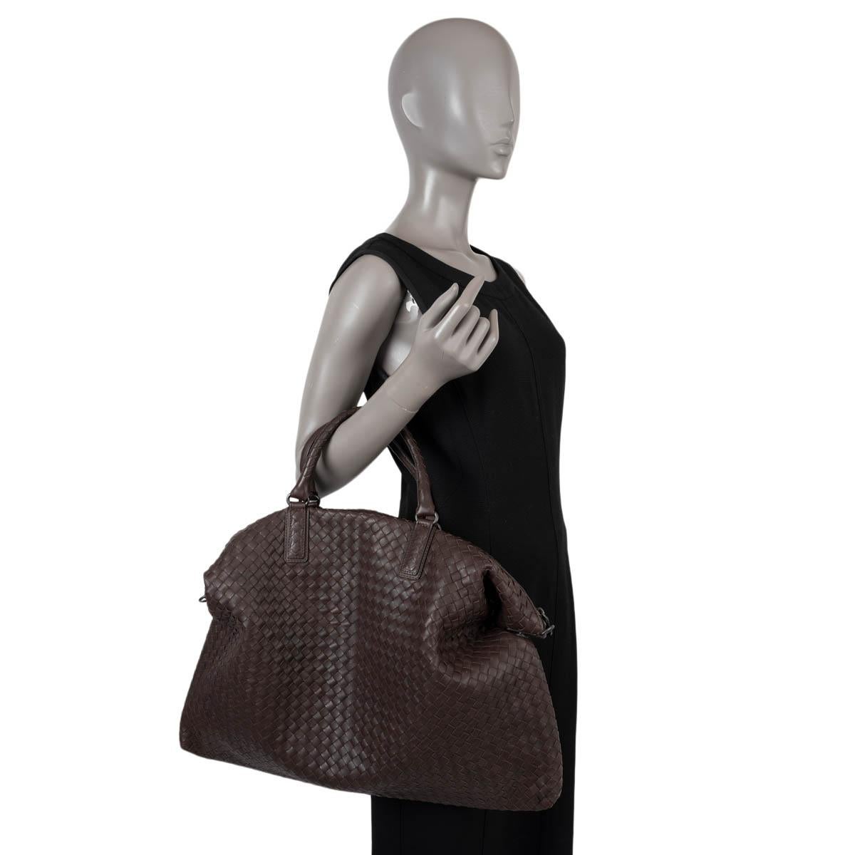 BOTTEGA VENETA Ebano brown leather INTRECCIATO MAXI CONVERTIBLE TOTE Bag For Sale 6