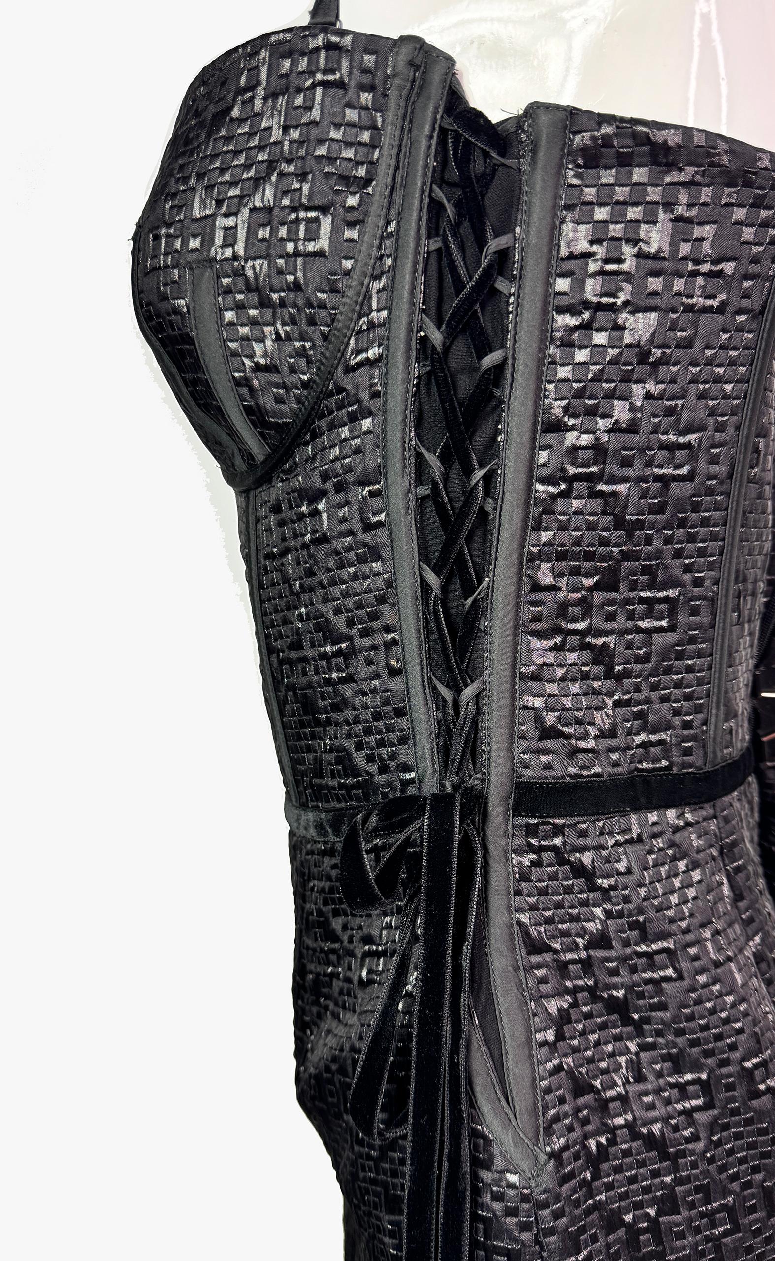 Schwarzes Abendkleid von Bottega Veneta Damen im Angebot
