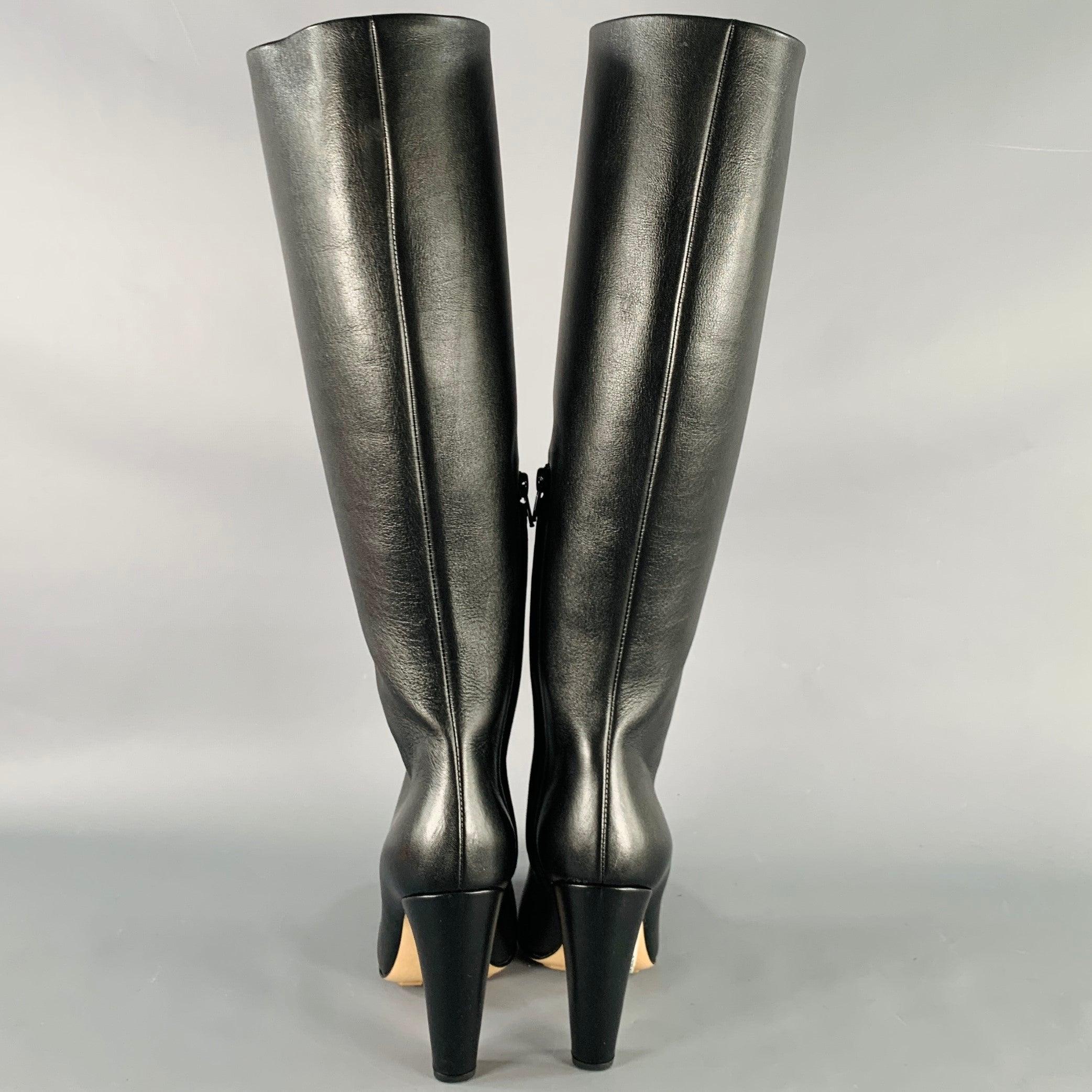 BOTTEGA VENETA Fall 2022 Size 8 Black Leather Side Zipper Boots In Good Condition For Sale In San Francisco, CA