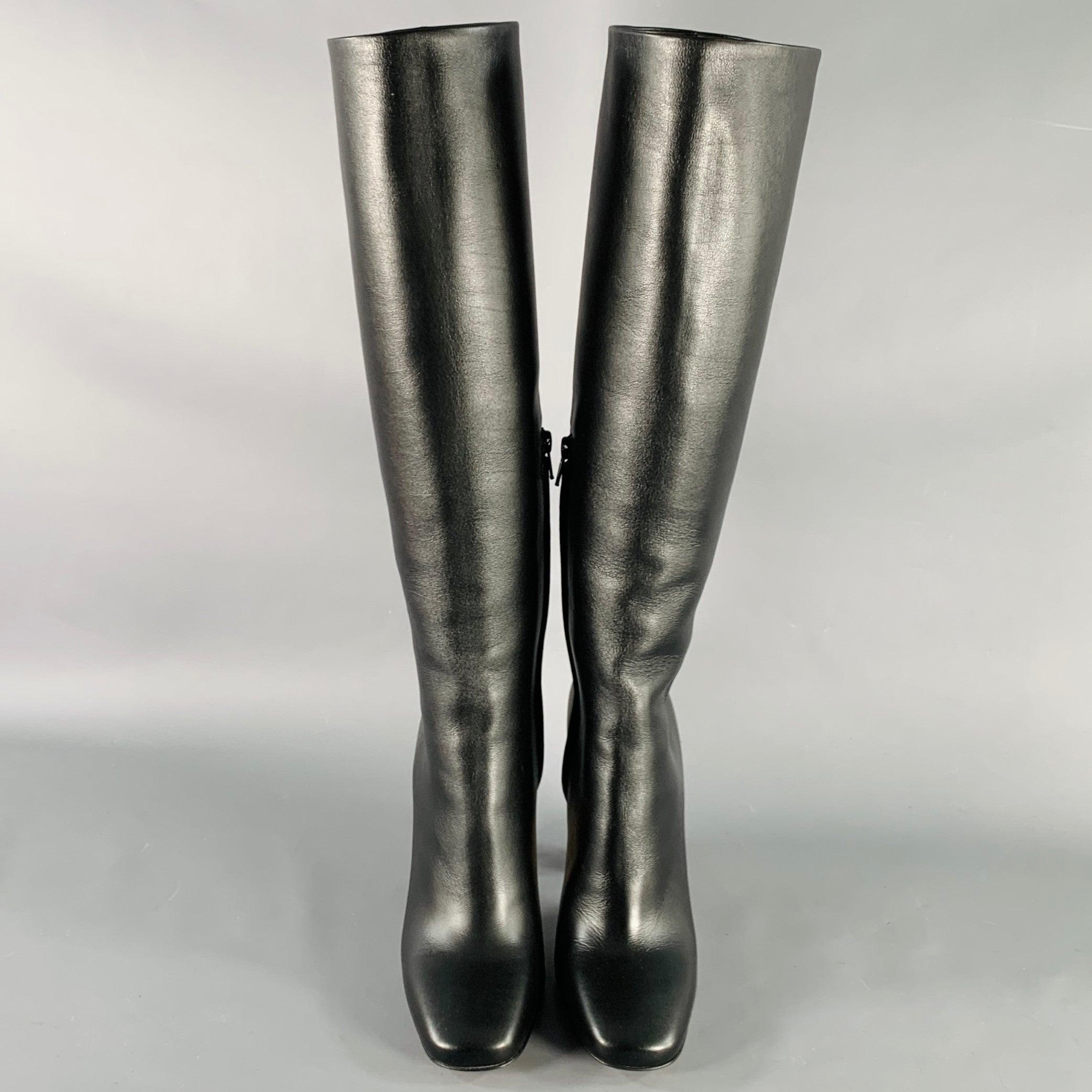 Women's BOTTEGA VENETA Fall 2022 Size 8 Black Leather Side Zipper Boots For Sale