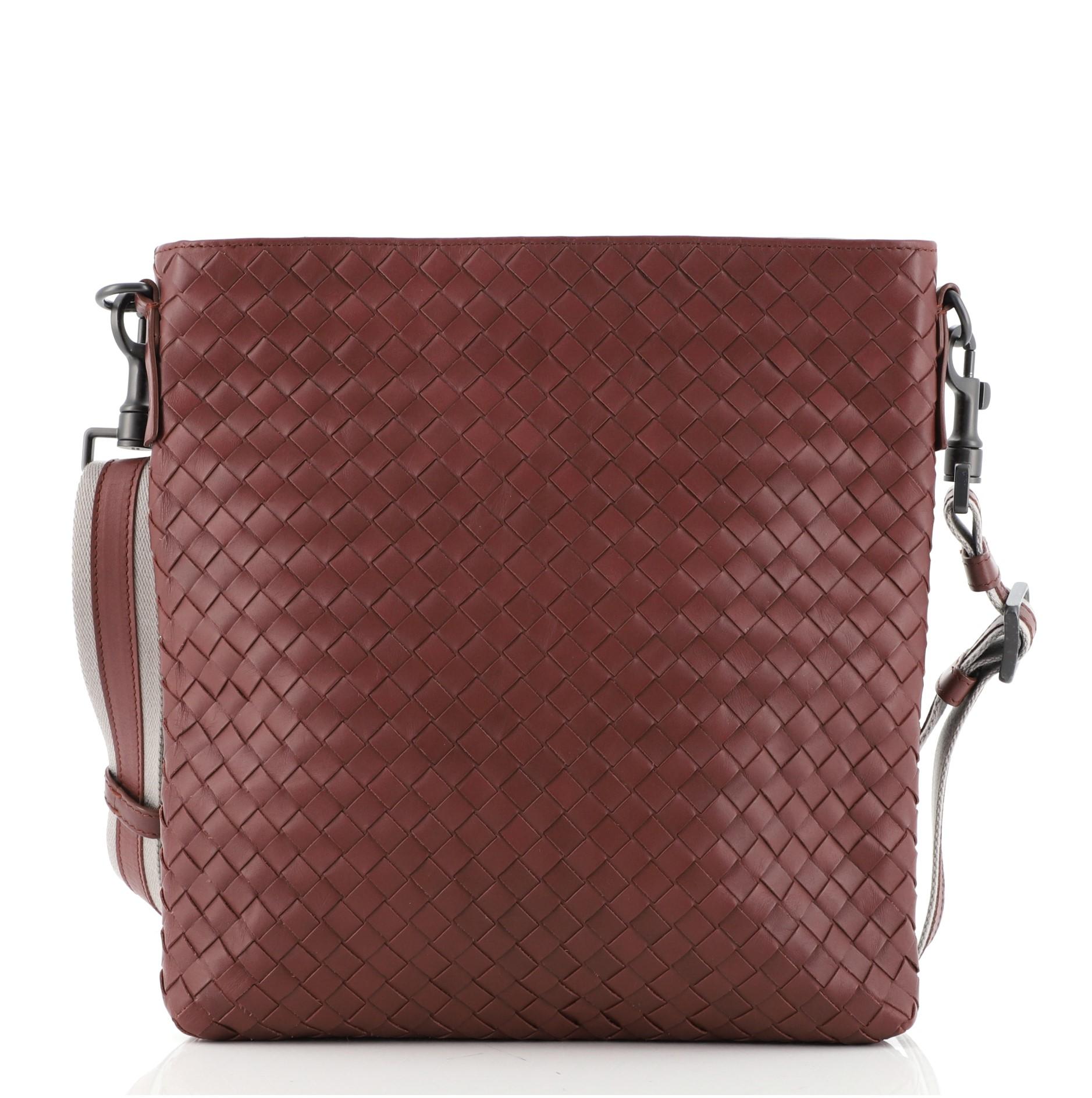 bottega messenger bag