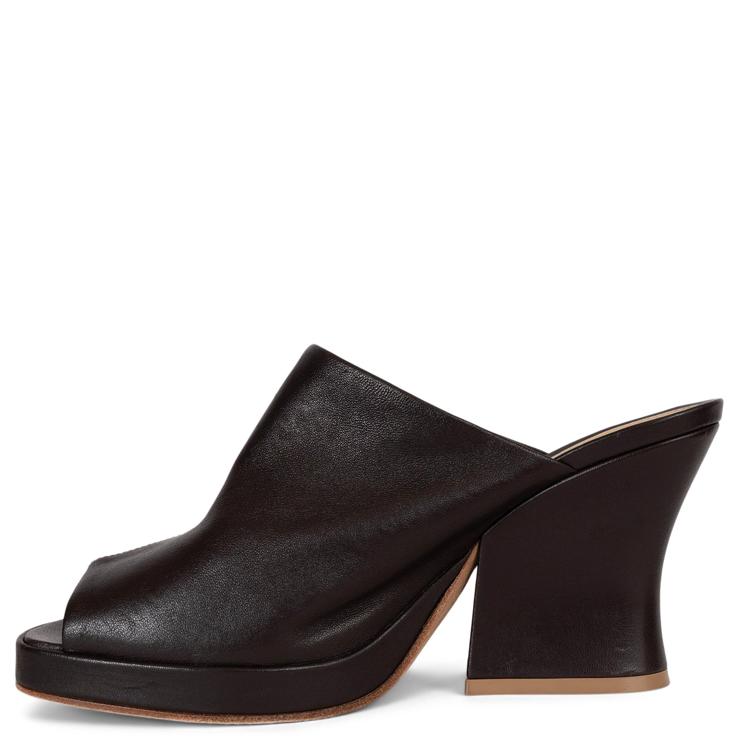 Black BOTTEGA VENETA Fondant brown leather 2021 STACK WEDGE MULE Sandals Shoes 38.5 For Sale