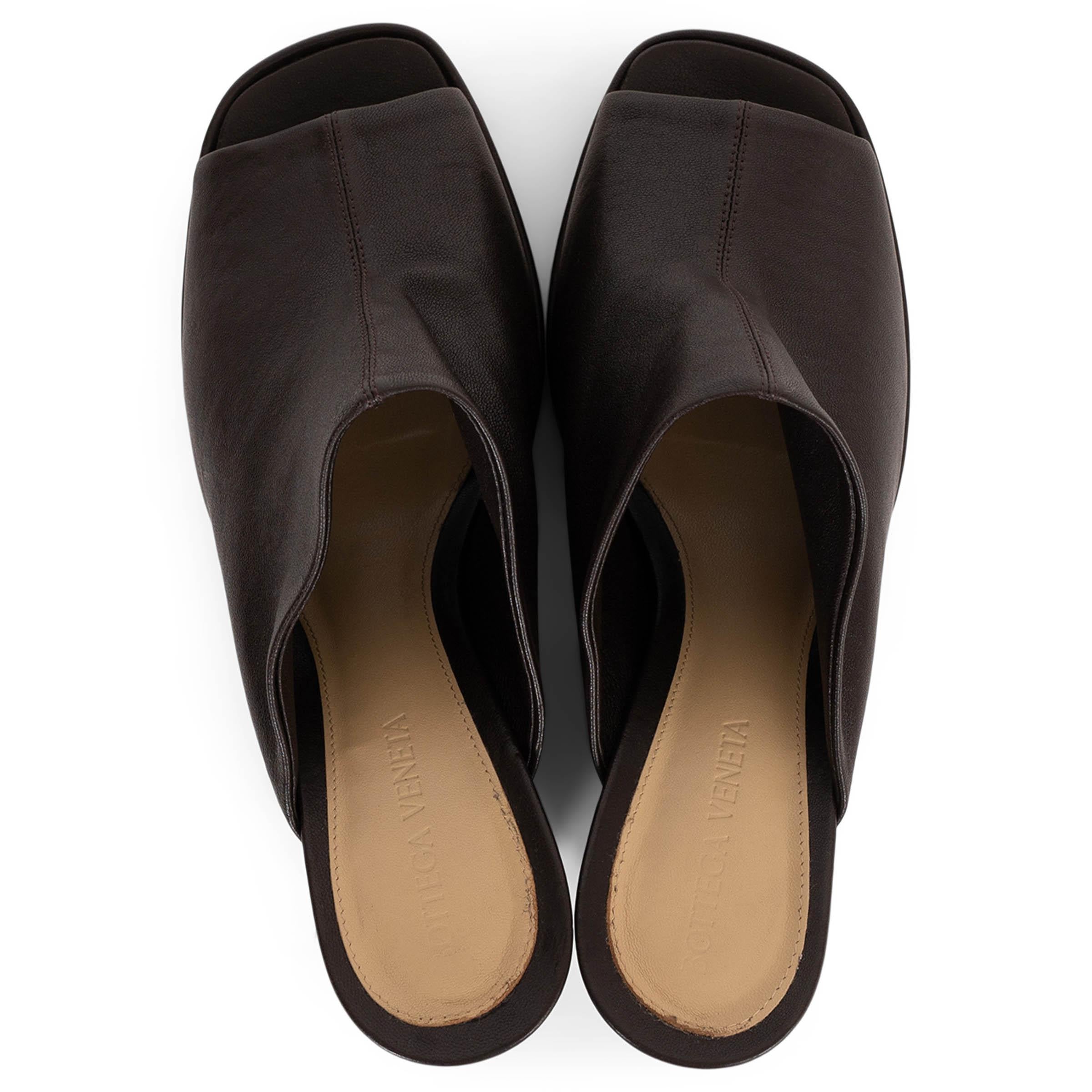Women's BOTTEGA VENETA Fondant brown leather 2021 STACK WEDGE MULE Sandals Shoes 38.5 For Sale