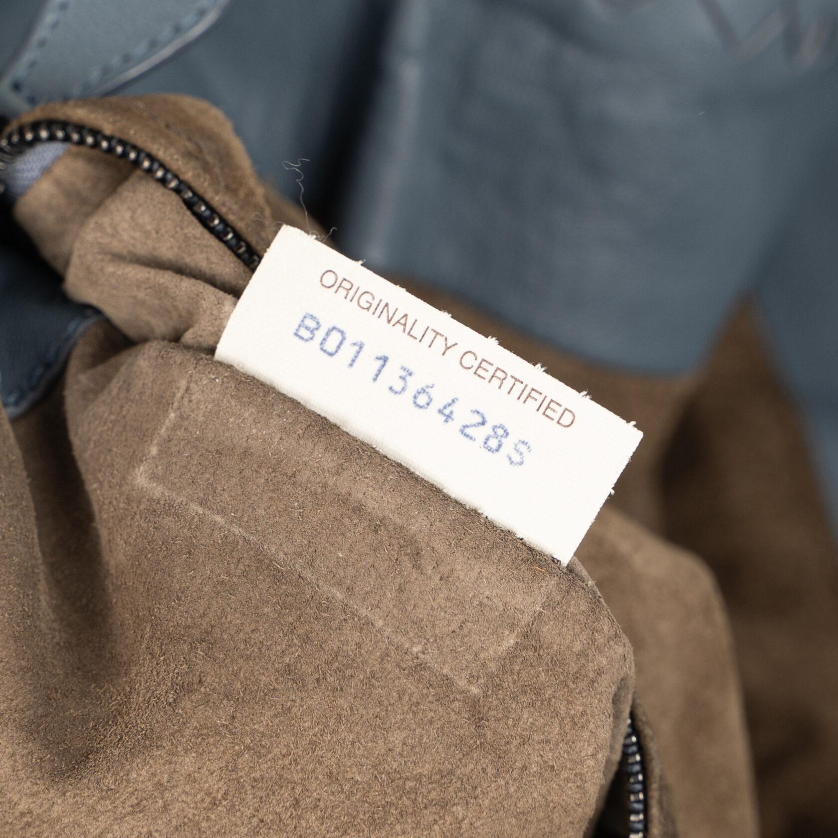 Blauer Fourre Tout von Bottega Veneta im Angebot 6