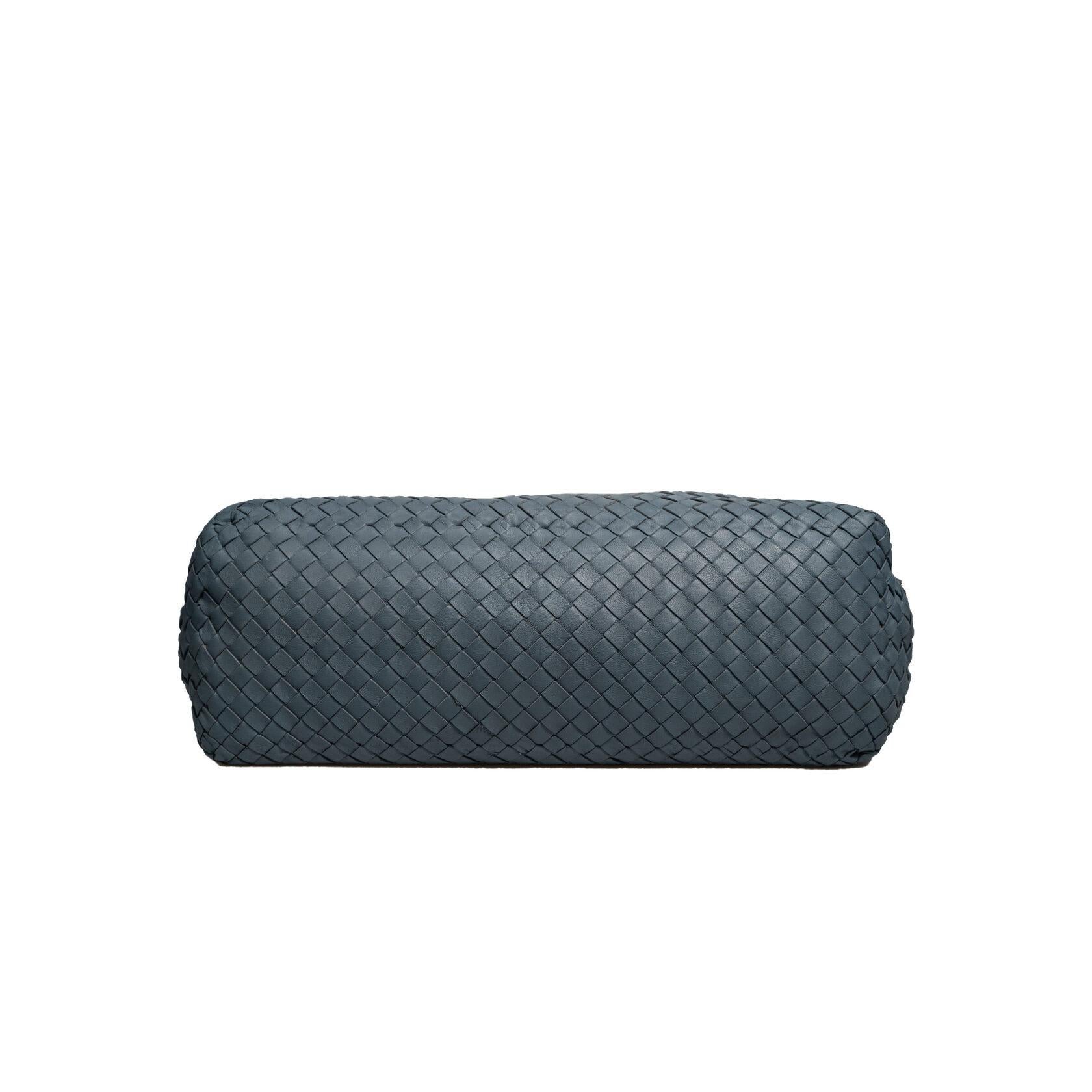 Blauer Fourre Tout von Bottega Veneta Damen im Angebot