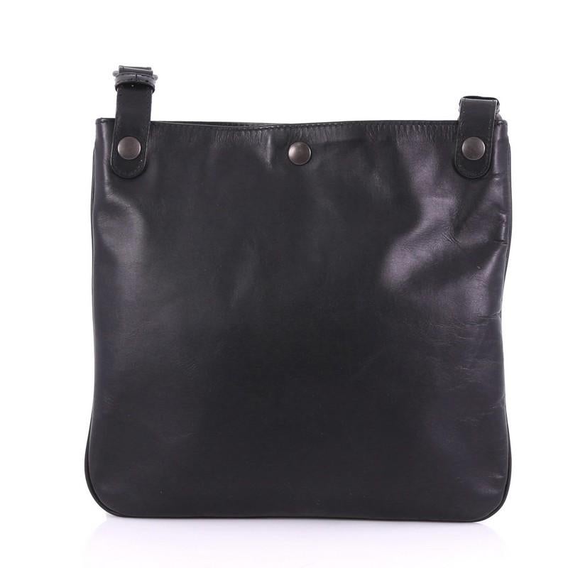 Bottega Veneta Front Pocket Messenger Bag Leather with Intrecciato Detail Small im Zustand „Gut“ in NY, NY