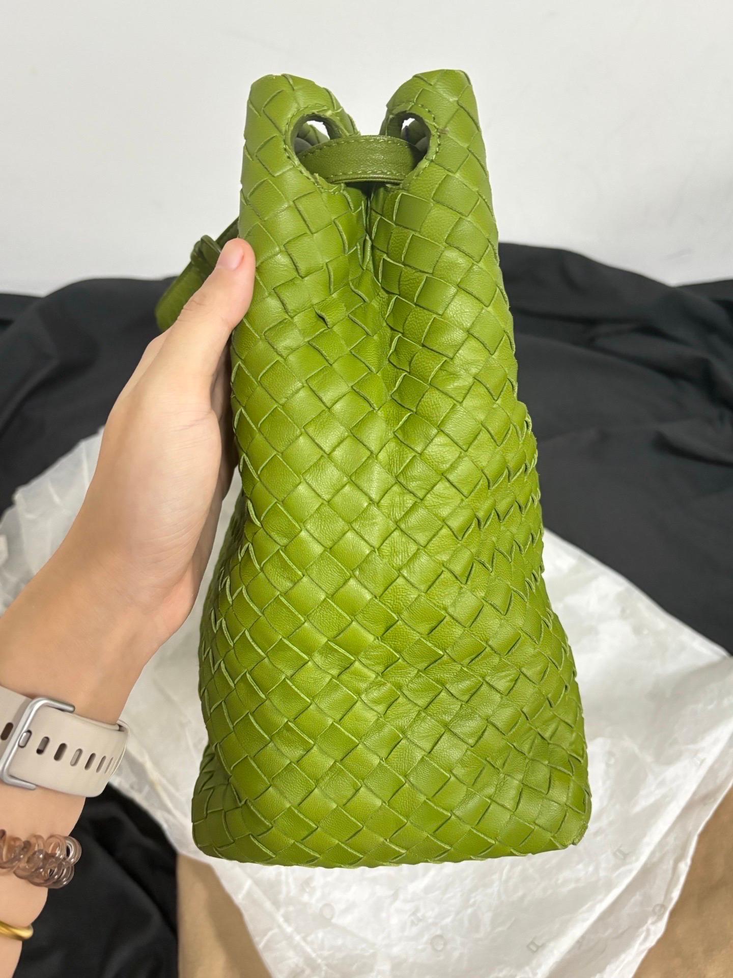Bottega Veneta Garda Avocado Green Intrecciato Nappa Leather Large