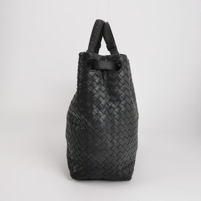 Bottega Veneta Garda Noir Intrecciato Cuir Nappa Large 33cm Pour femmes en vente
