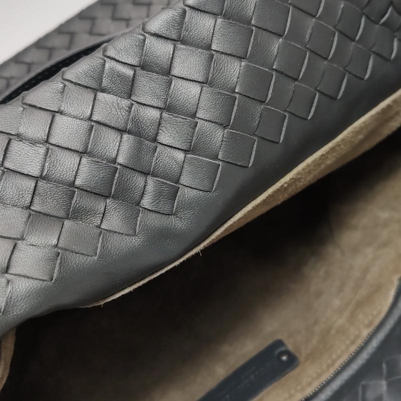 Bottega Veneta Garda Noir Intrecciato Cuir Nappa Large 33cm en vente 3