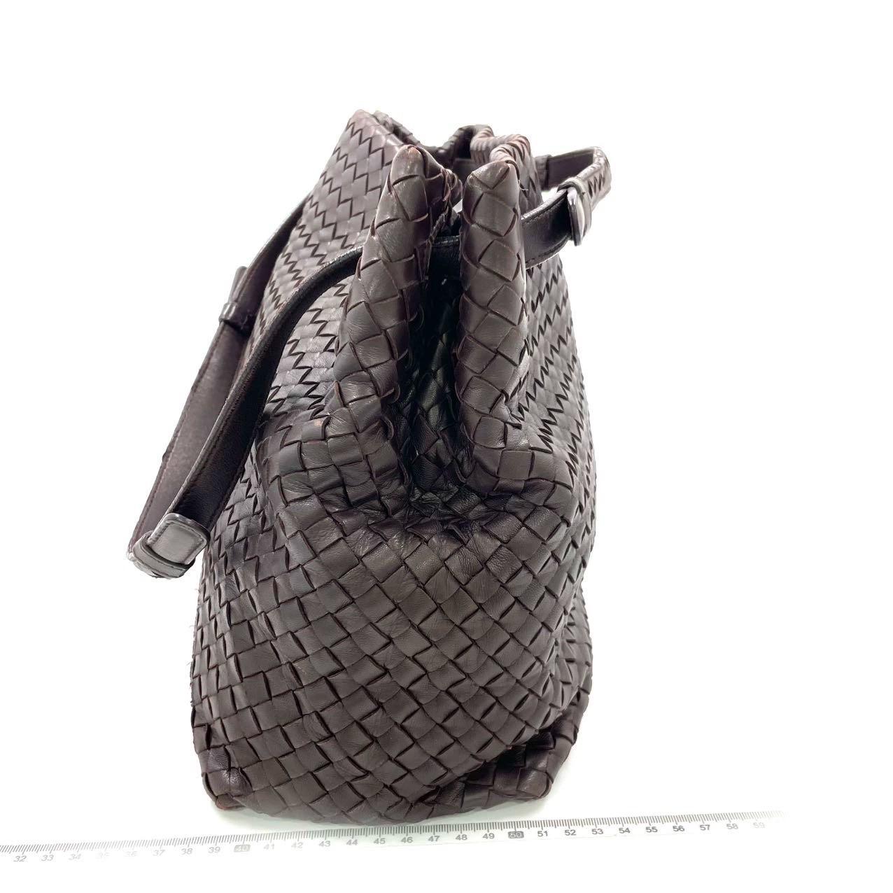 Bottega Veneta Garda Dunkelbraun Intrecciato Nappa Leder Groß 33cm im Angebot 10
