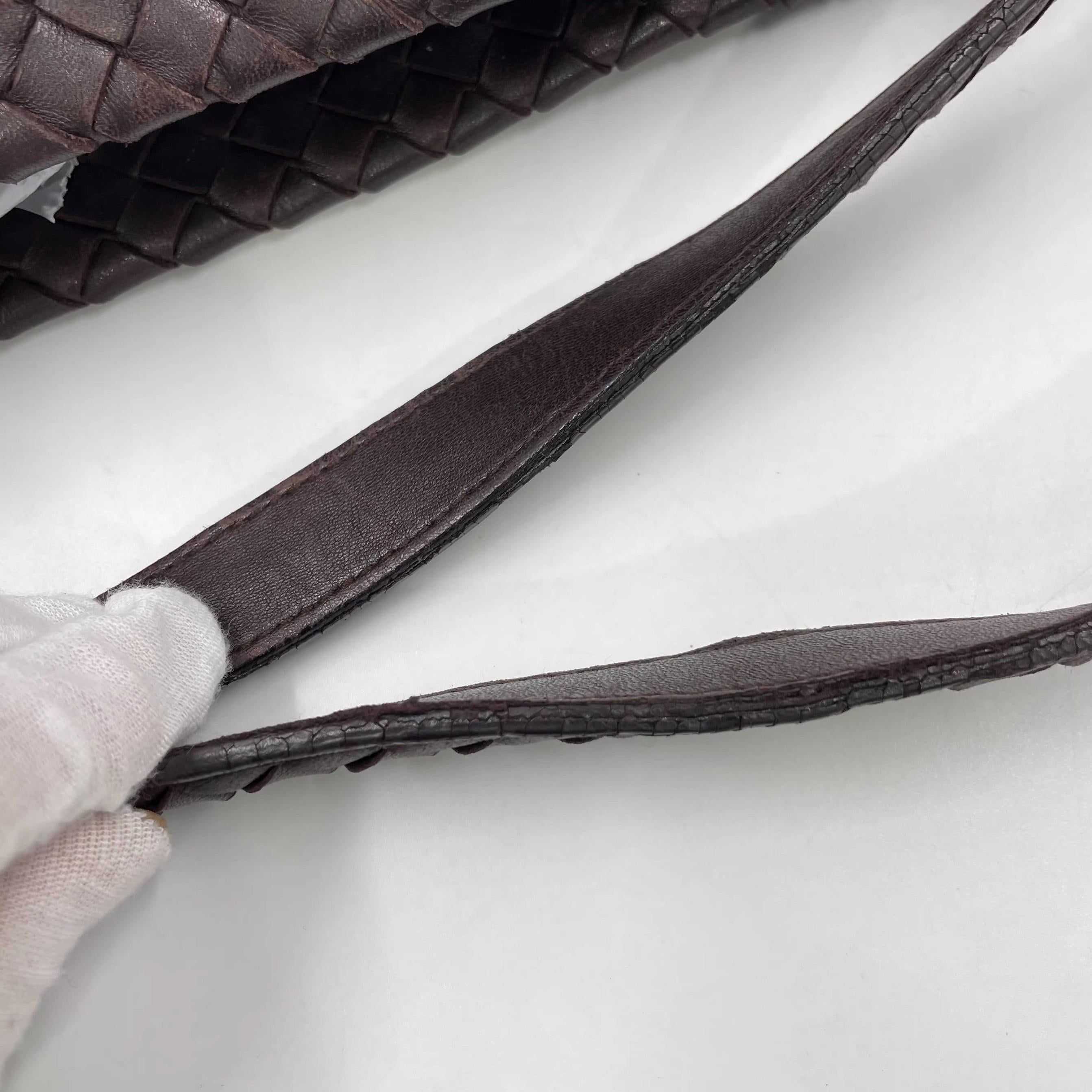 Bottega Veneta Garda Dunkelbraun Intrecciato Nappa Leder Groß 33cm im Angebot 13