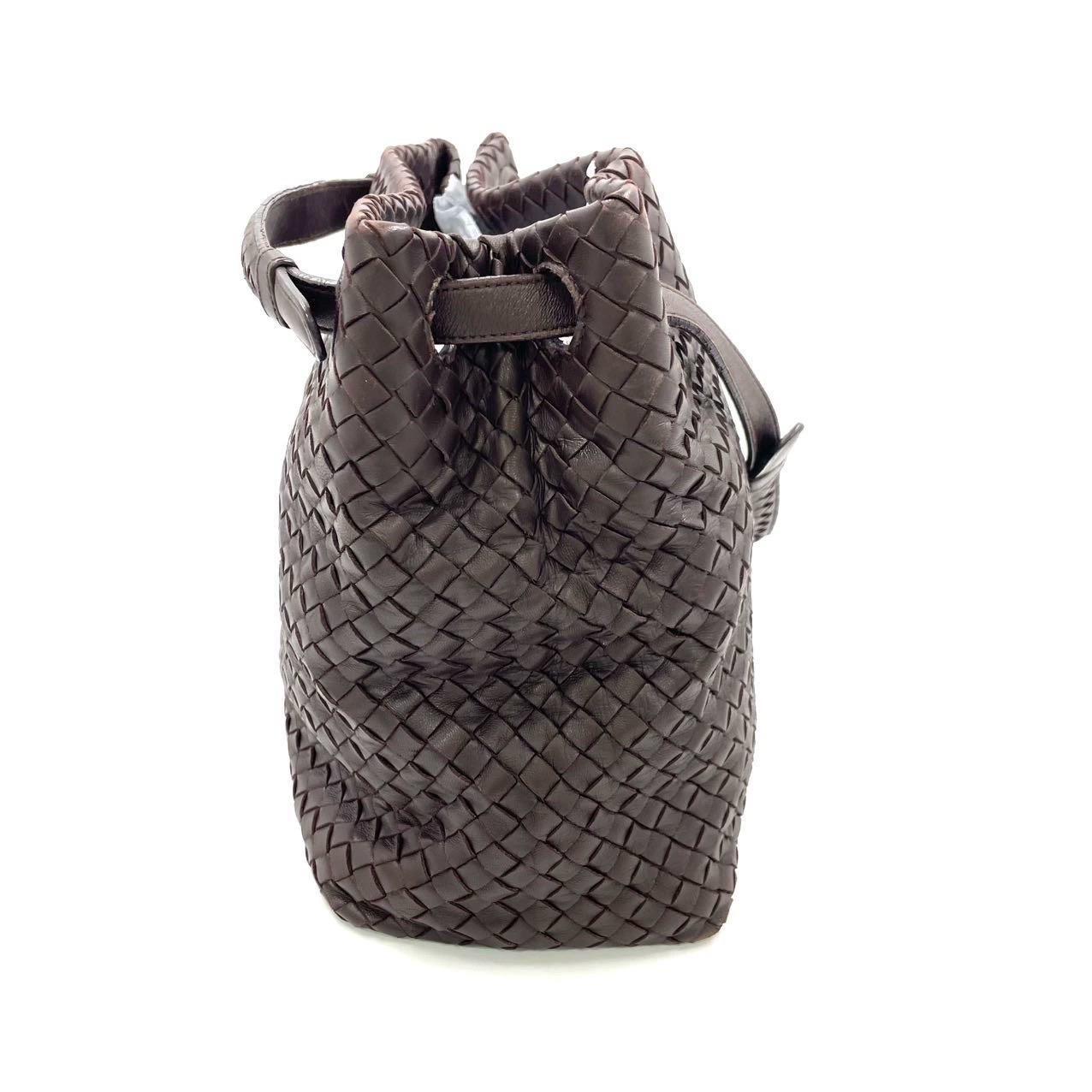 Bottega Veneta Garda Dunkelbraun Intrecciato Nappa Leder Groß 33cm im Angebot 15