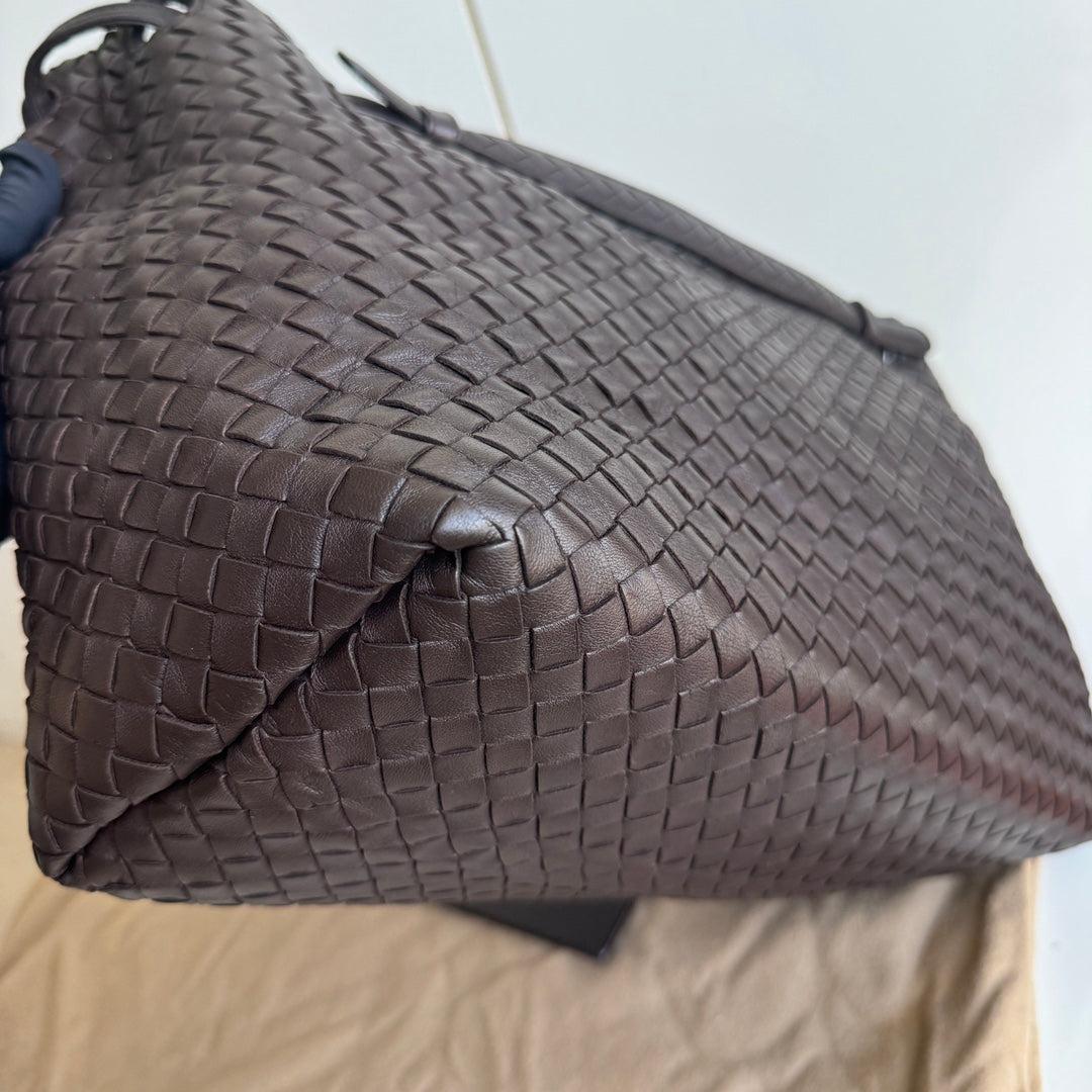 Bottega Veneta Garda Shoulder Bag Intrecciato Nappa Leather Brown Large 33cm 5