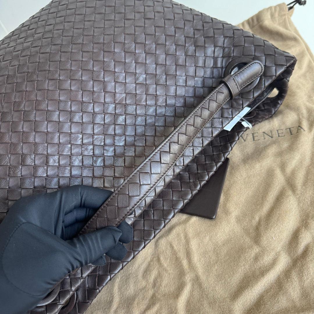 Bottega Veneta Garda Shoulder Bag Intrecciato Nappa Leather Brown Large 33cm 11
