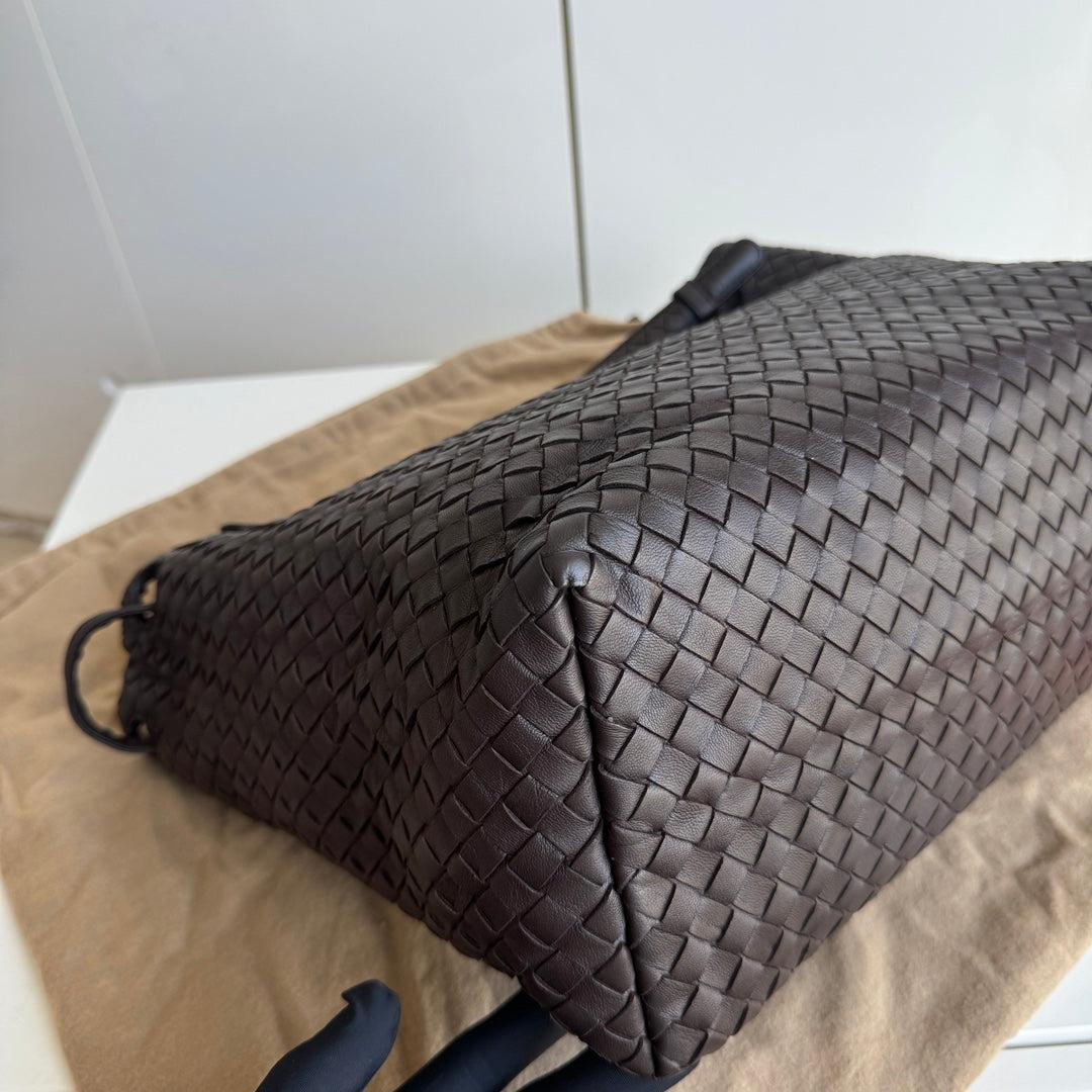 Women's Bottega Veneta Garda Shoulder Bag Intrecciato Nappa Leather Brown Large 33cm