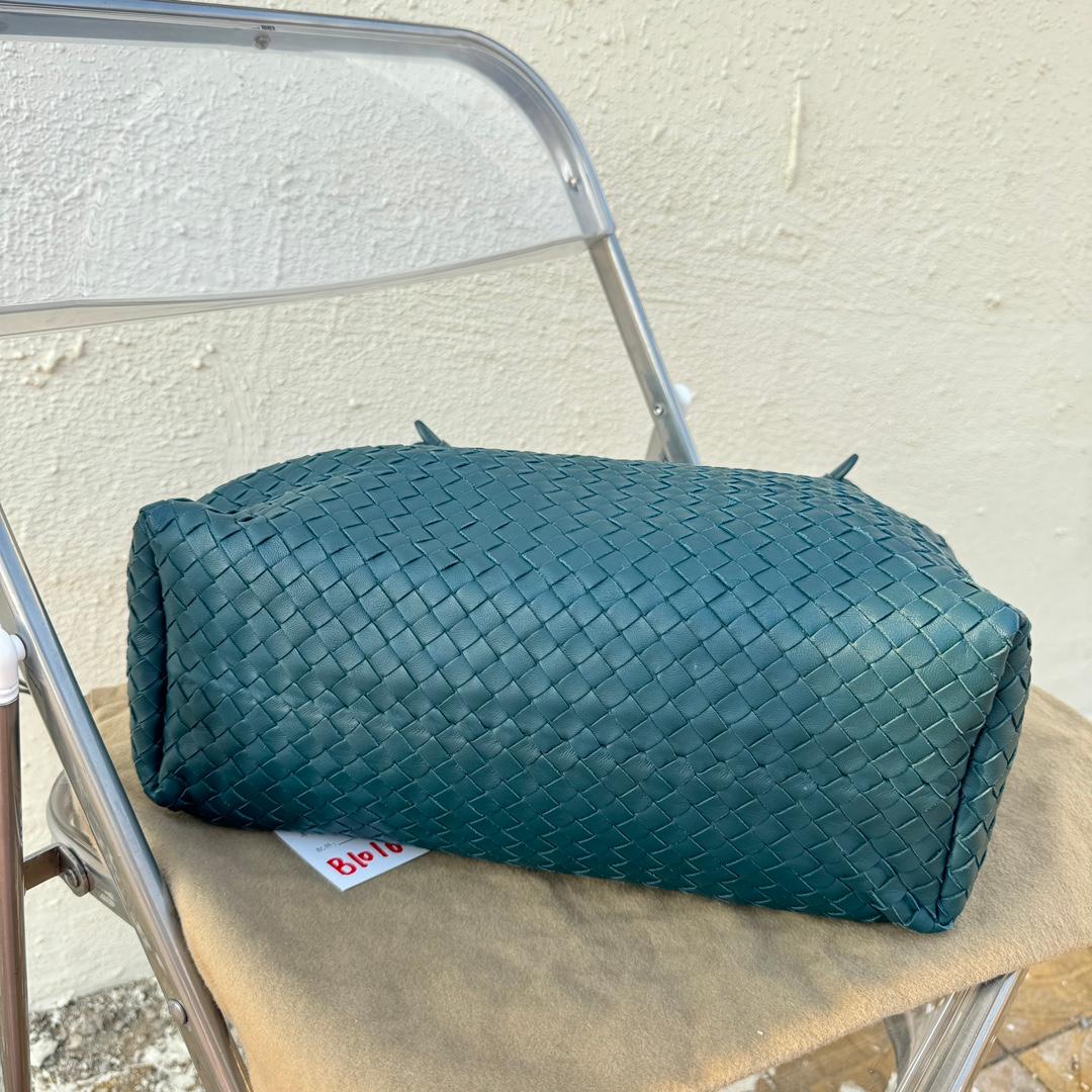 Bottega Veneta Garda Teal Blue Intrecciato Nappa Leather Large 33cm For Sale 2