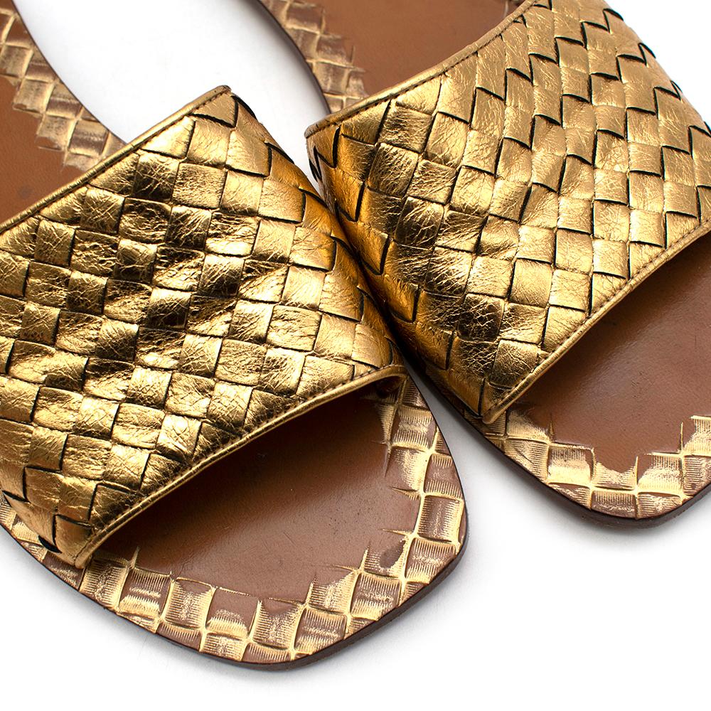 Brown Bottega Veneta Gold Leather Intrecciato Flat Sandals - Size EU 41